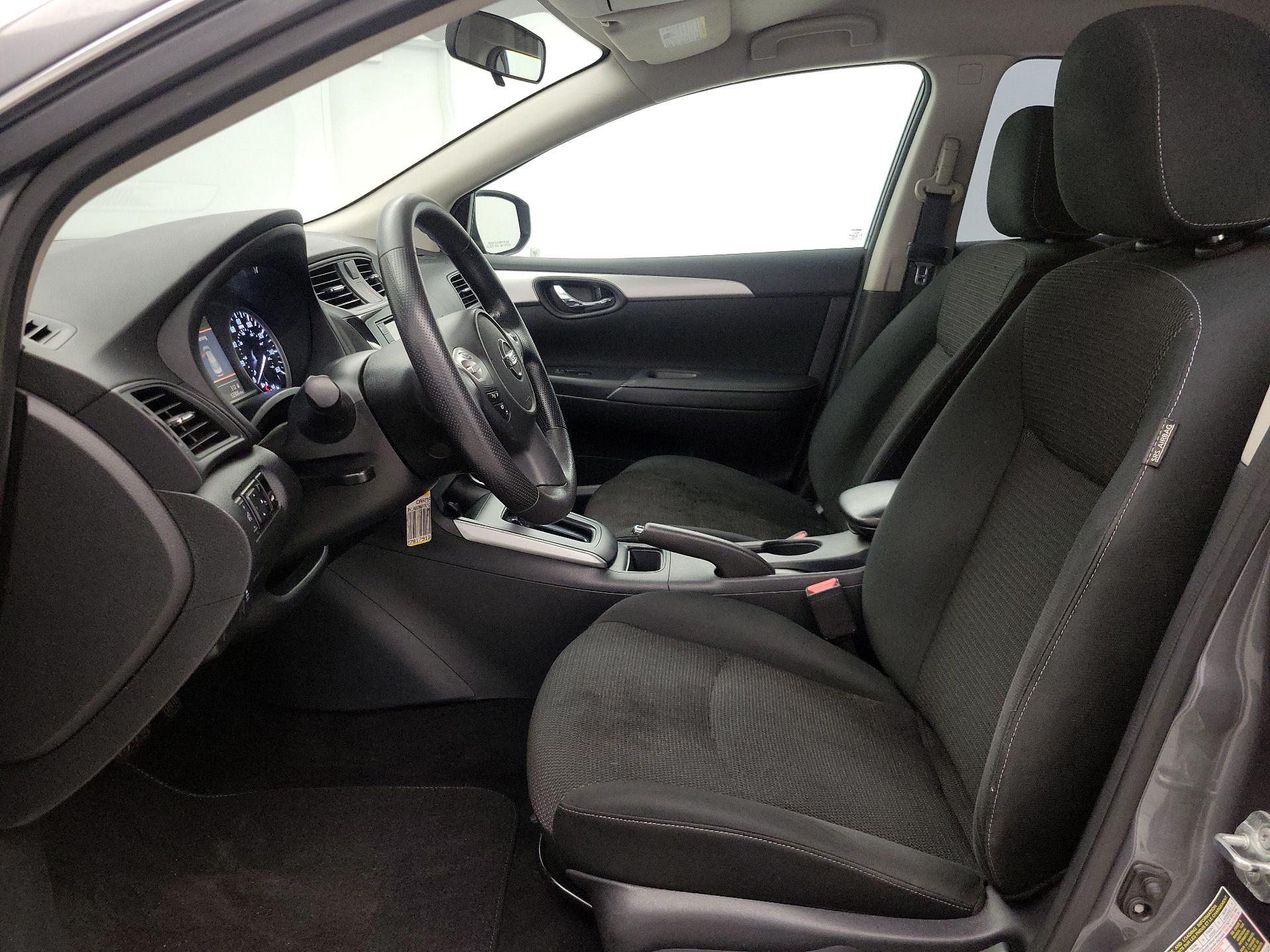 Thumbnail: 2019 Nissan Sentra - 11