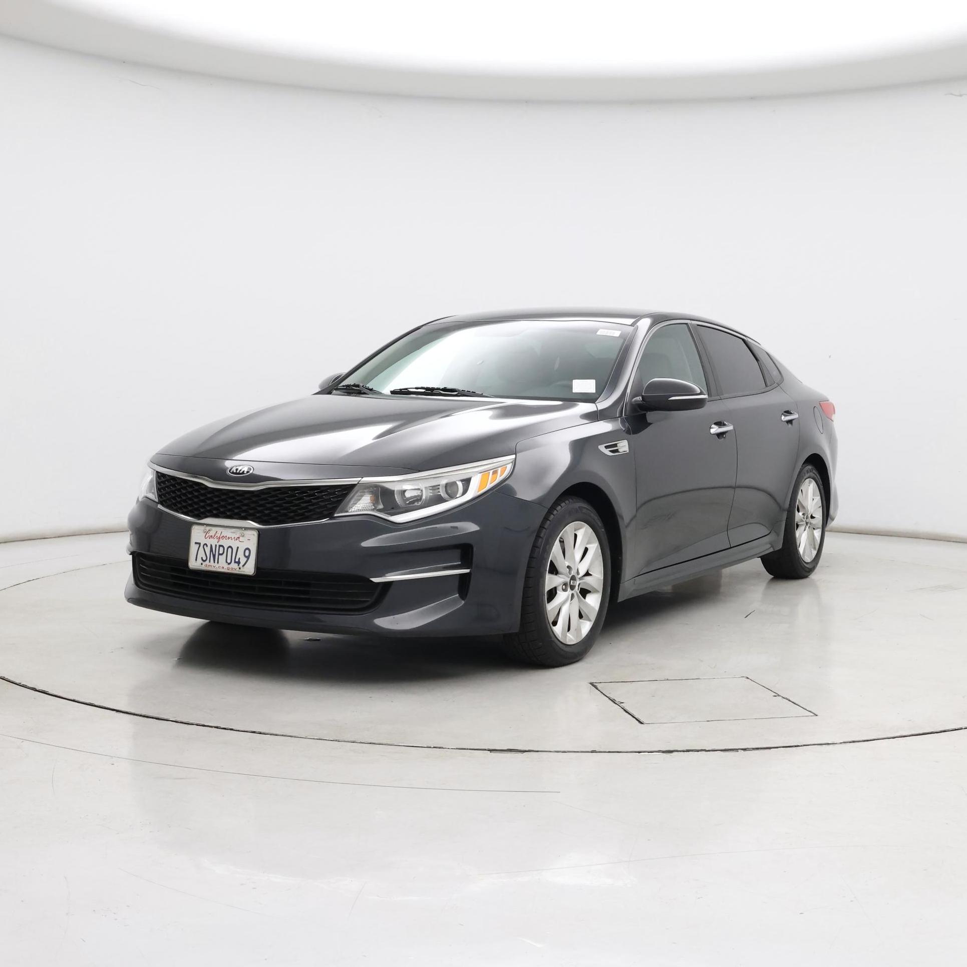 Thumbnail: 2016 Kia Optima - 4