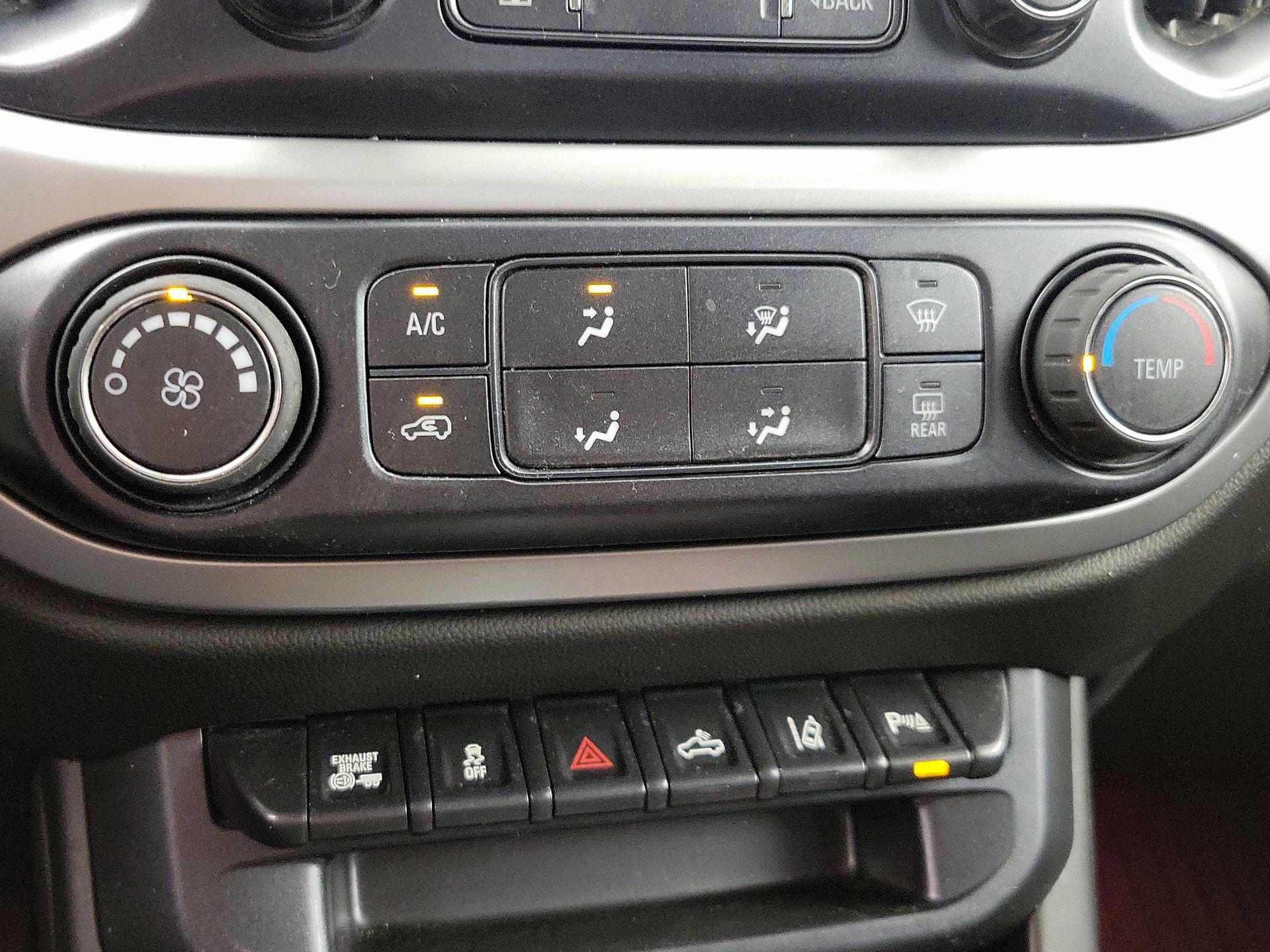 Thumbnail: 2019 Chevrolet Colorado - 17