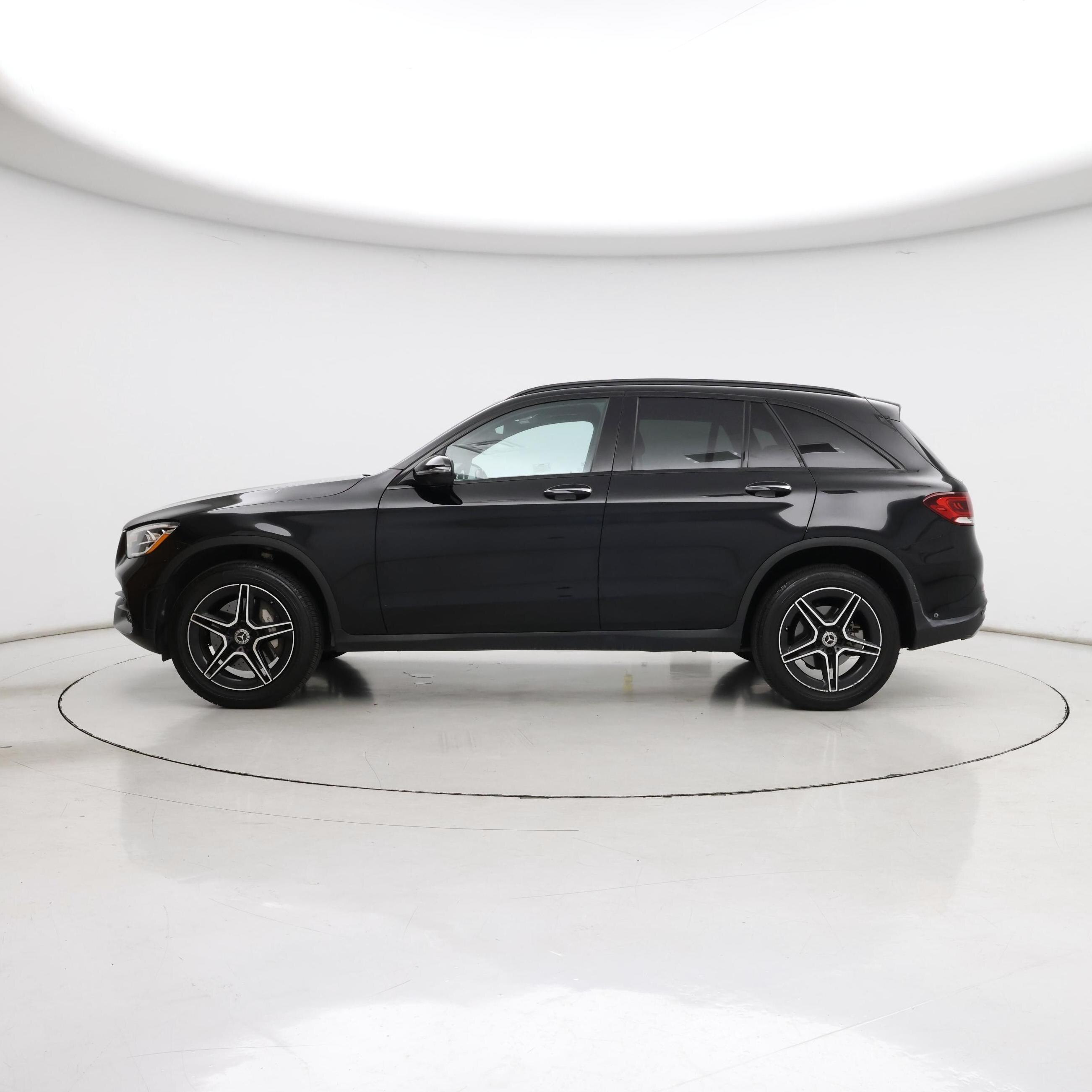 Thumbnail: 2022 Mercedes-Benz GLC - 3