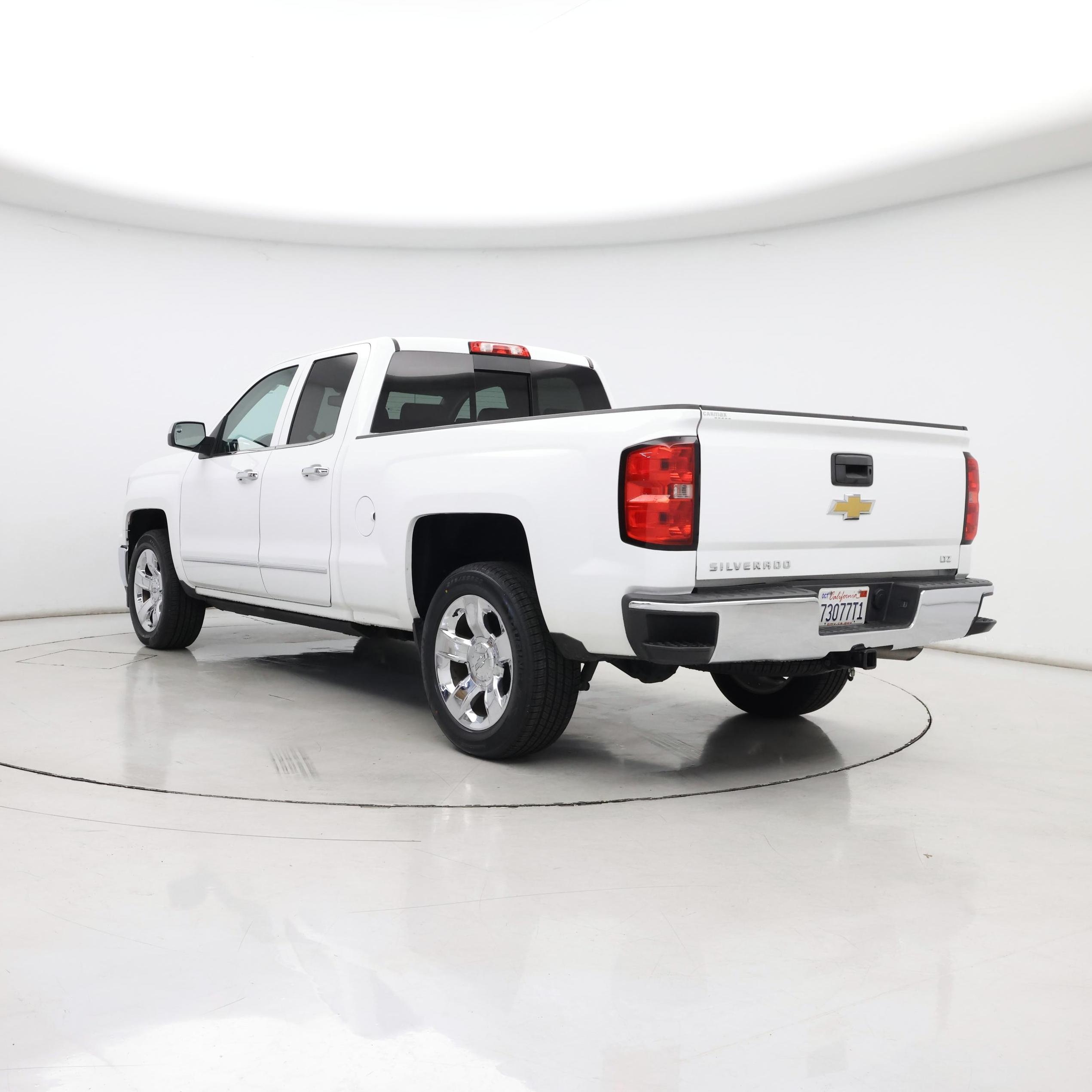 Thumbnail: 2015 Chevrolet Silverado 1500 - 2
