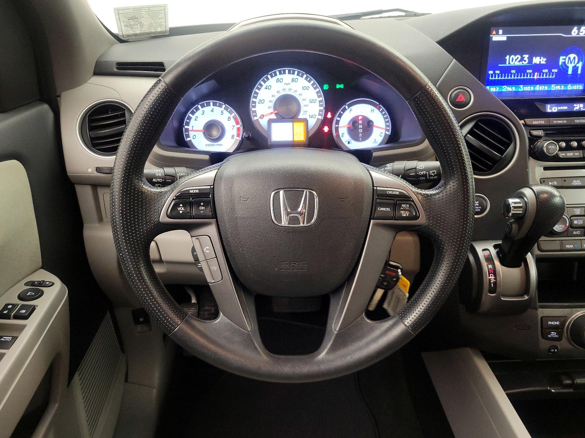Thumbnail: 2015 Honda Pilot - 10