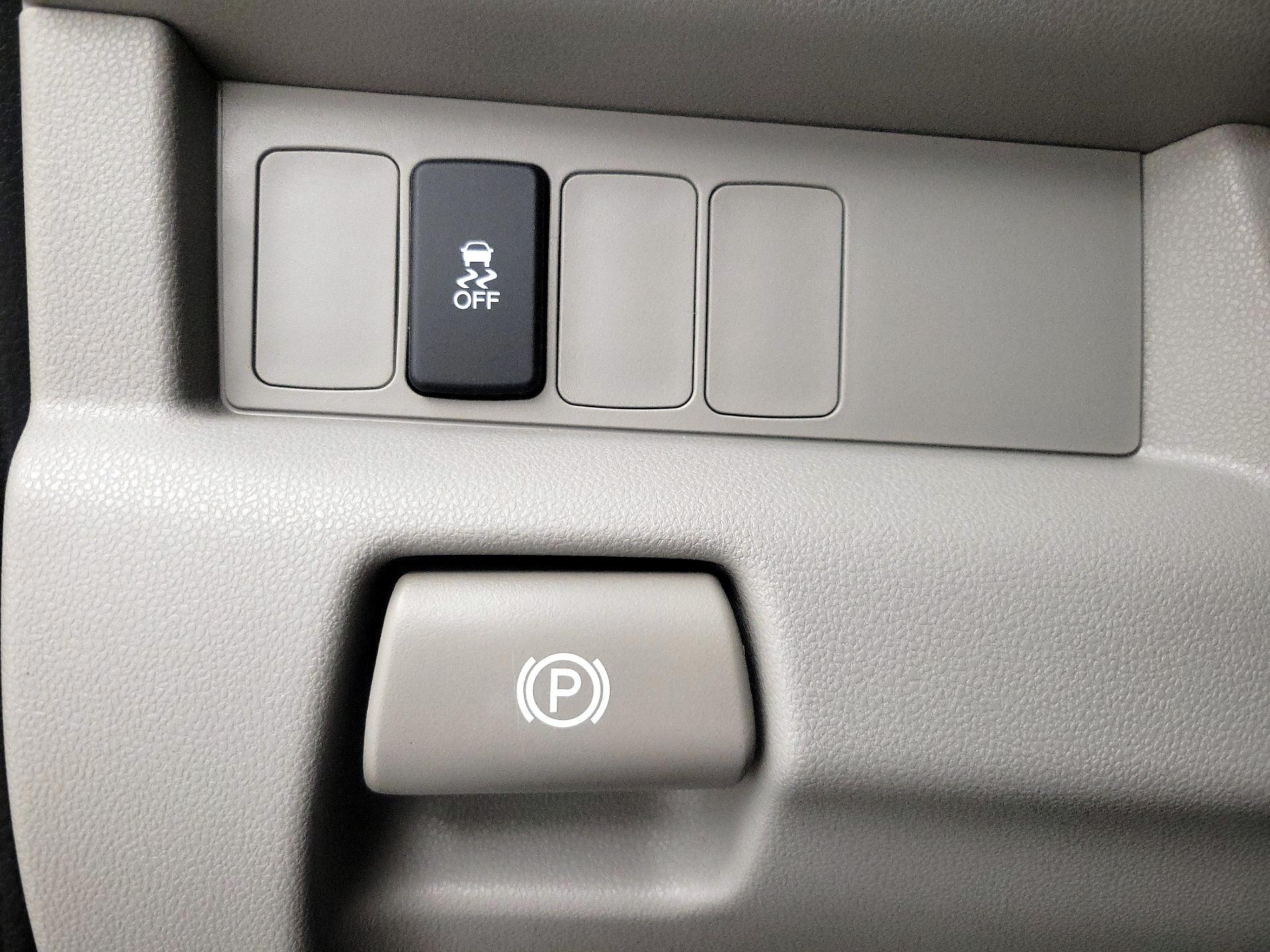 Thumbnail: 2015 Honda Pilot - 13
