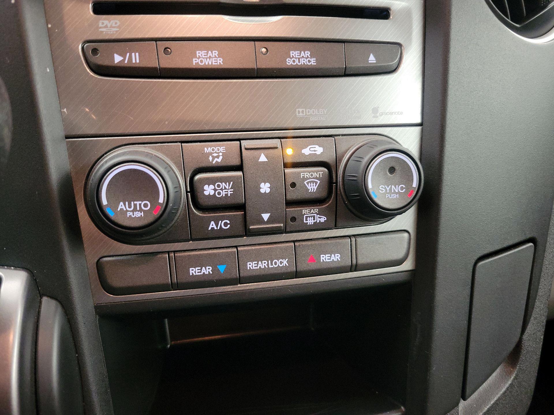 Thumbnail: 2015 Honda Pilot - 16