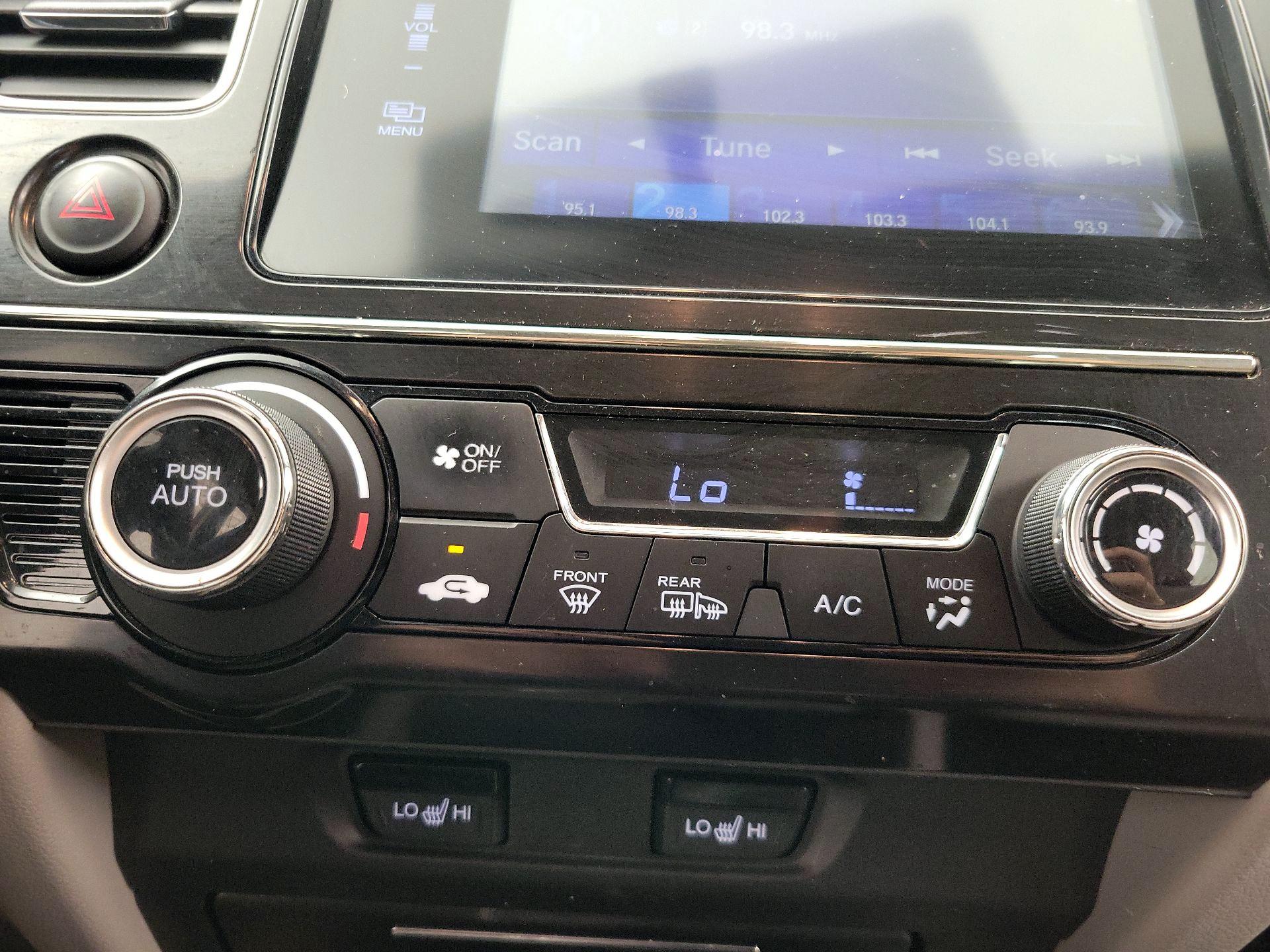 Thumbnail: 2015 Honda Civic - 16