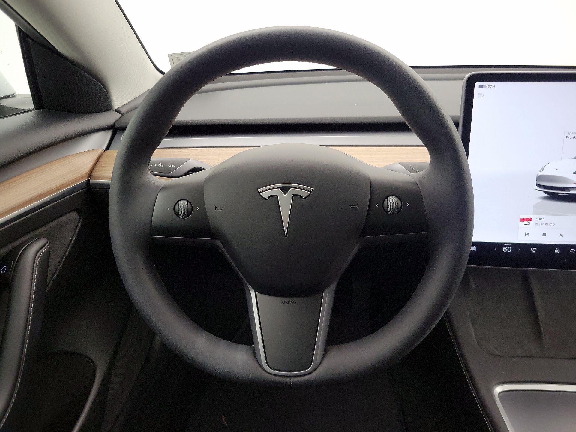 Thumbnail: 2023 Tesla Model 3 - 10