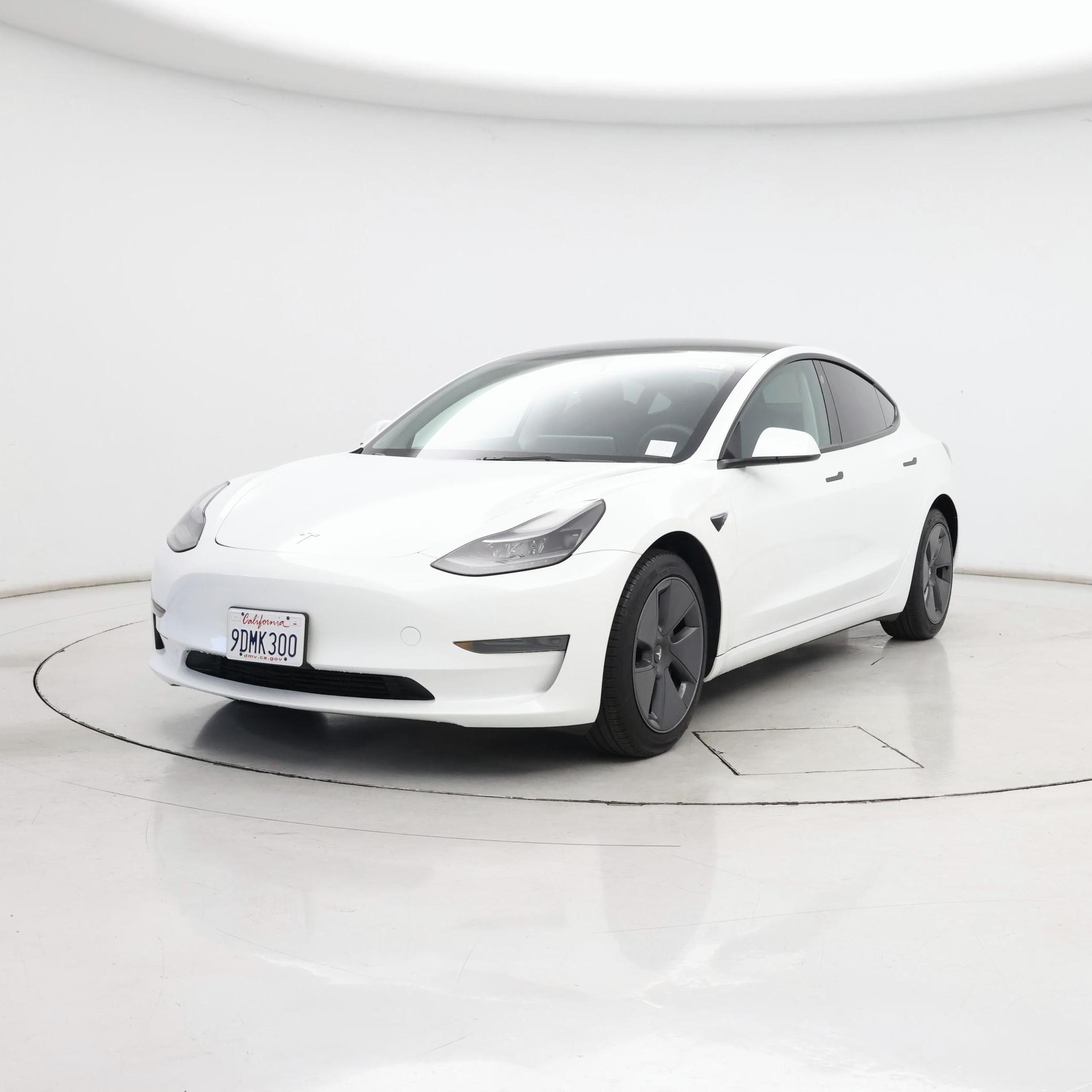Thumbnail: 2023 Tesla Model 3 - 4