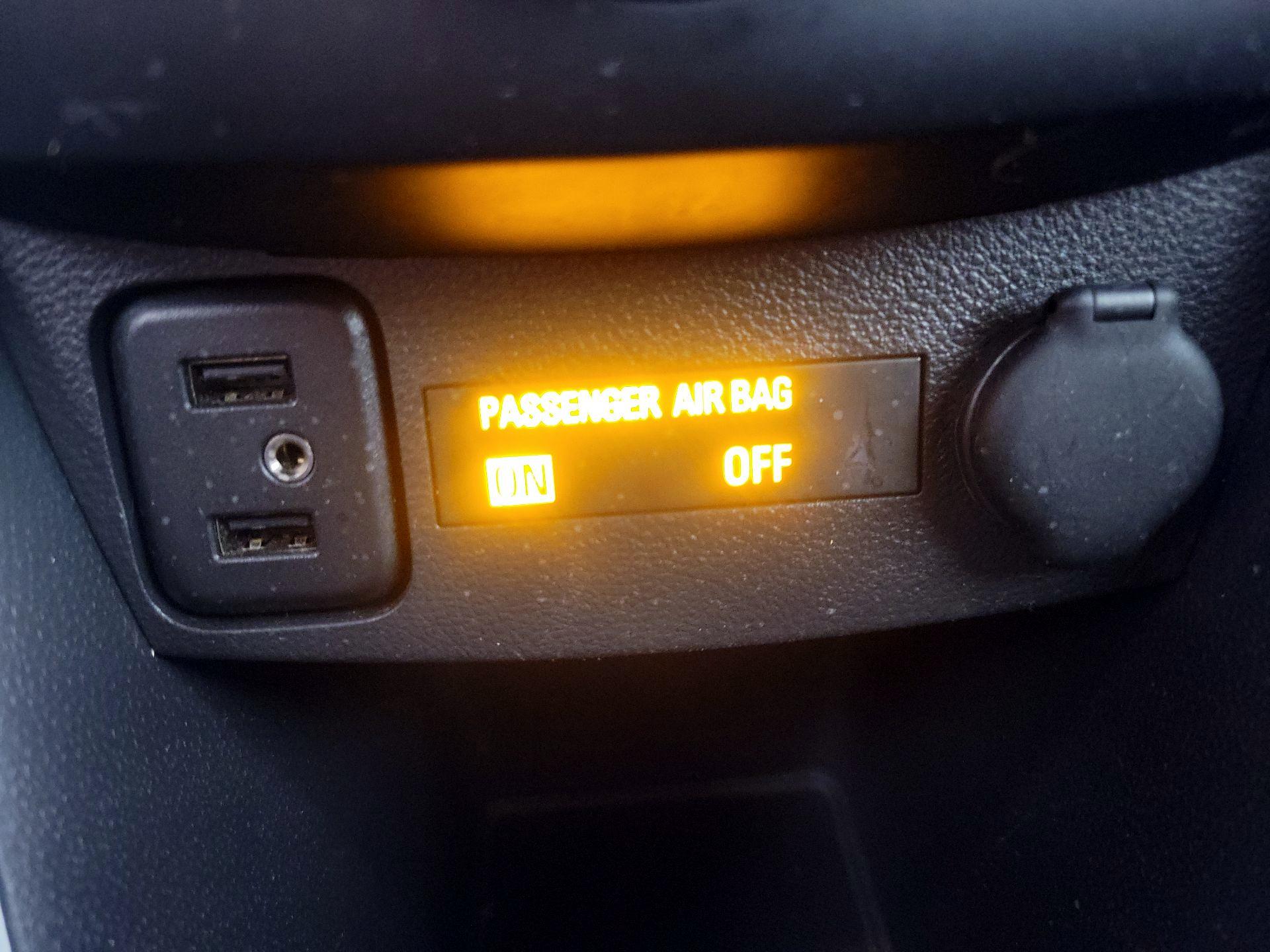 Thumbnail: 2019 Chevrolet Trax - 18