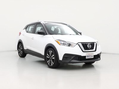 White 2019 Nissan Kicks SV
