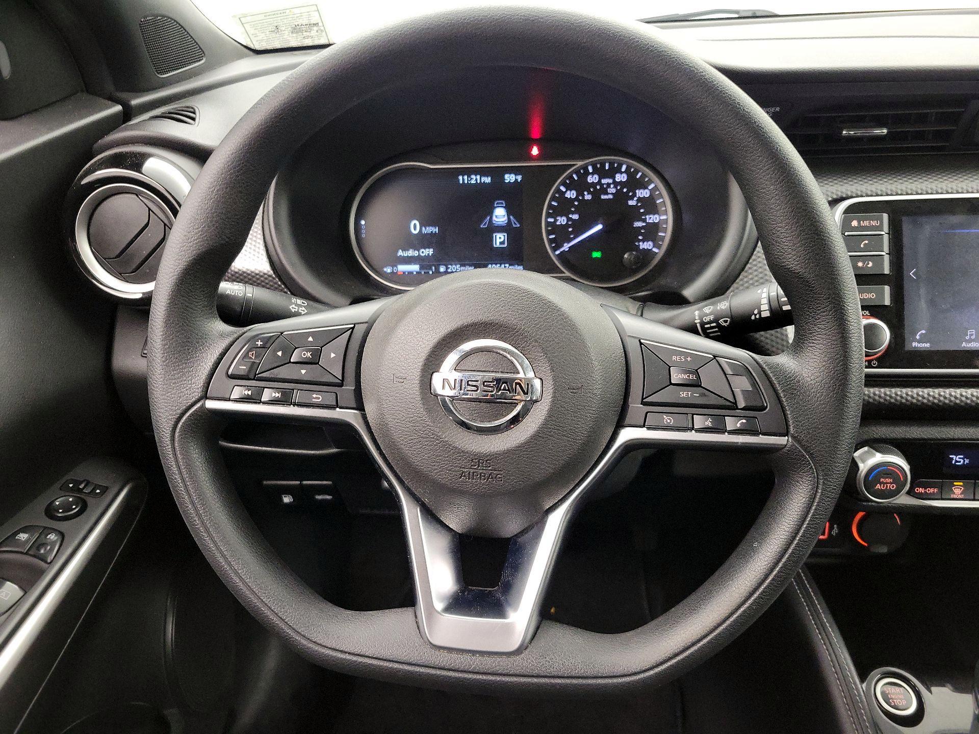 Thumbnail: 2019 Nissan Kicks - 10