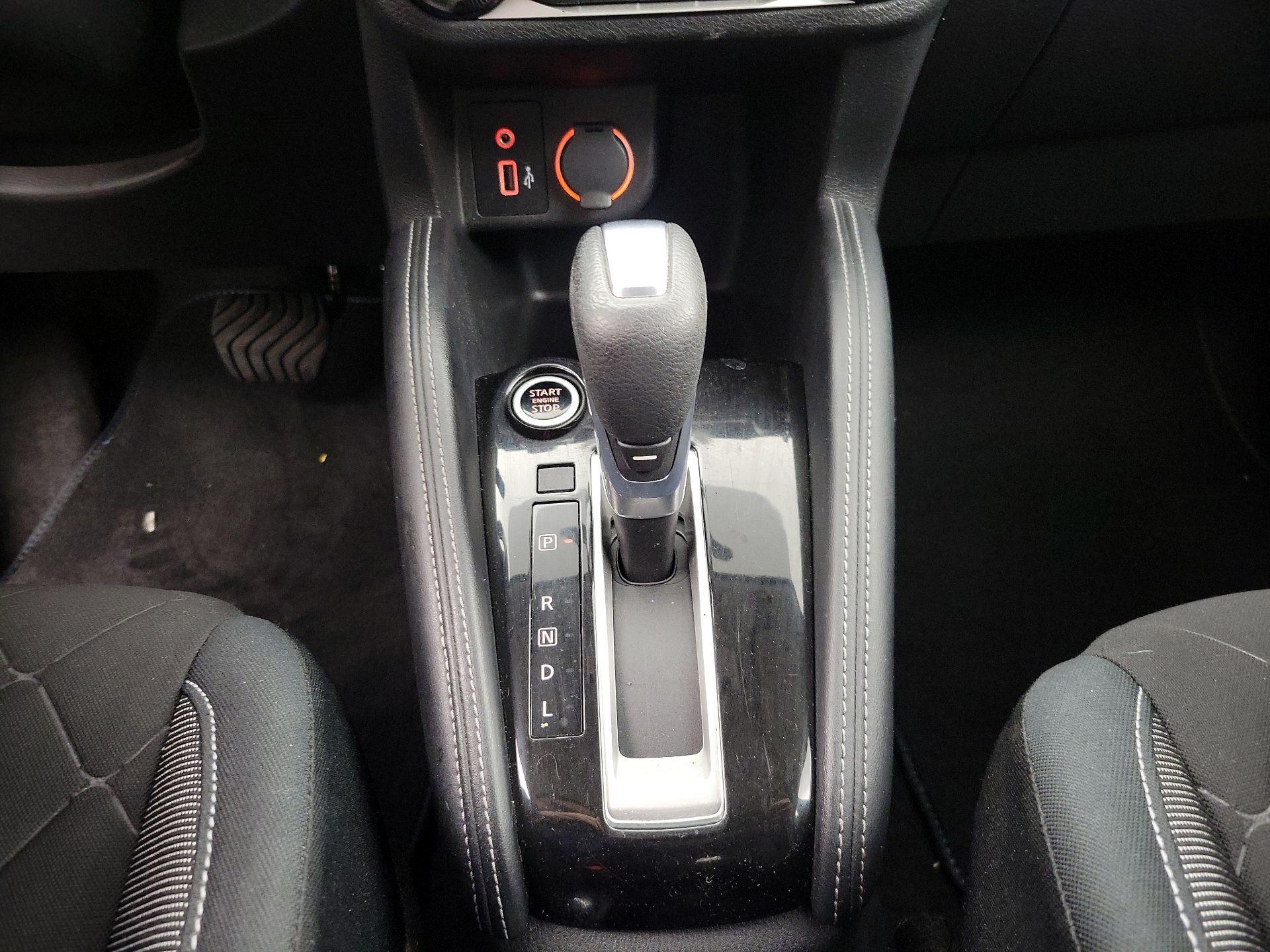 Thumbnail: 2019 Nissan Kicks - 17