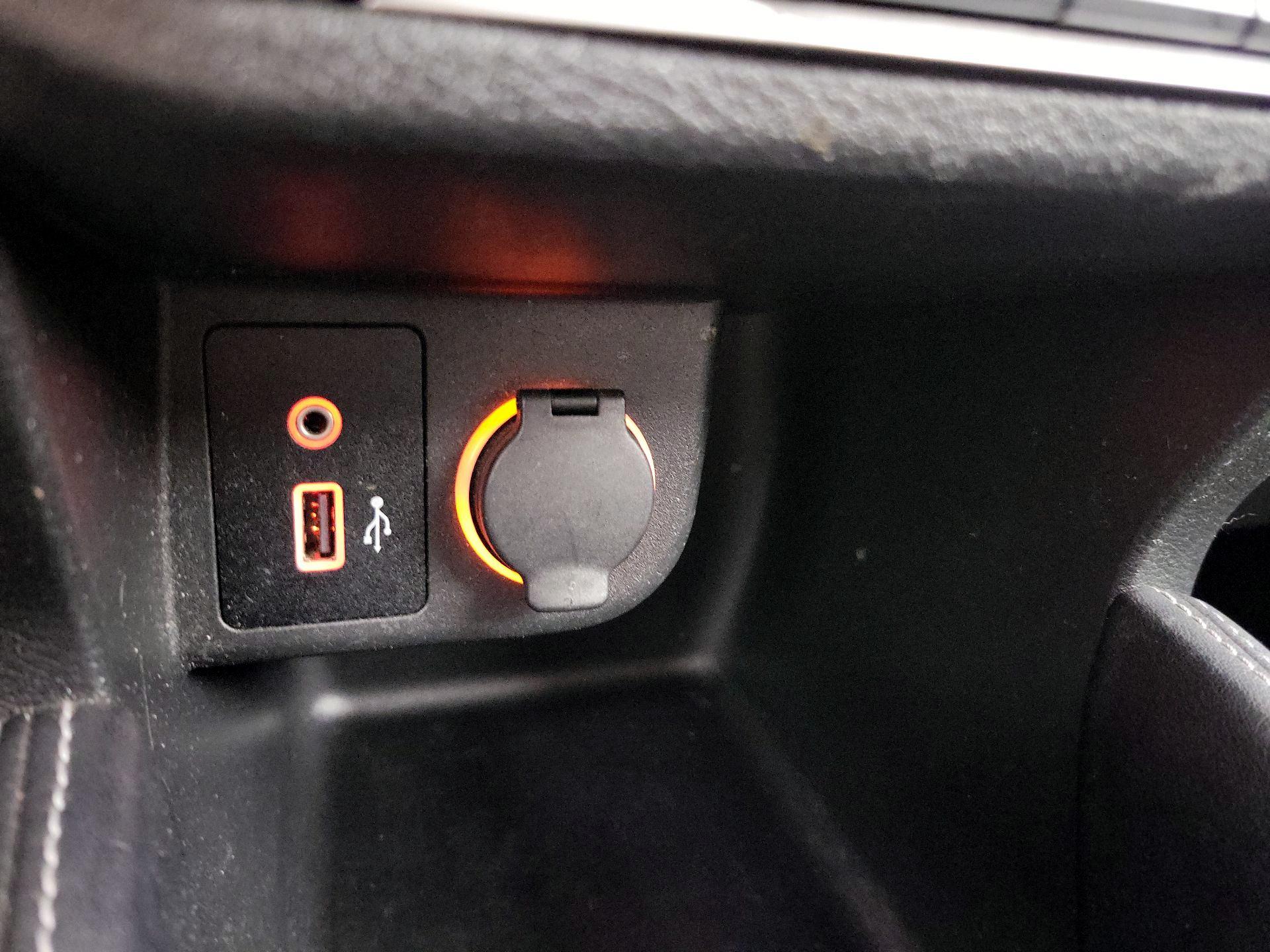 Thumbnail: 2019 Nissan Kicks - 18