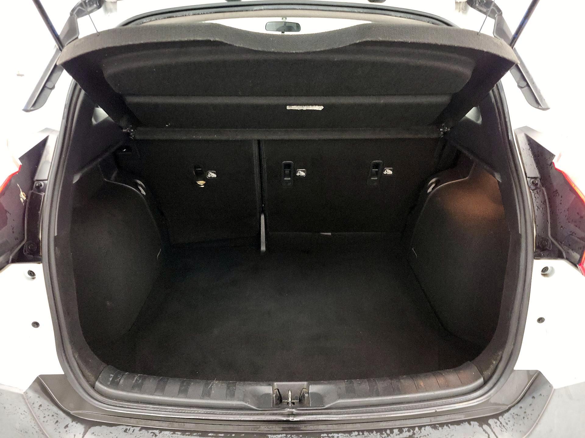 Thumbnail: 2019 Nissan Kicks - 20