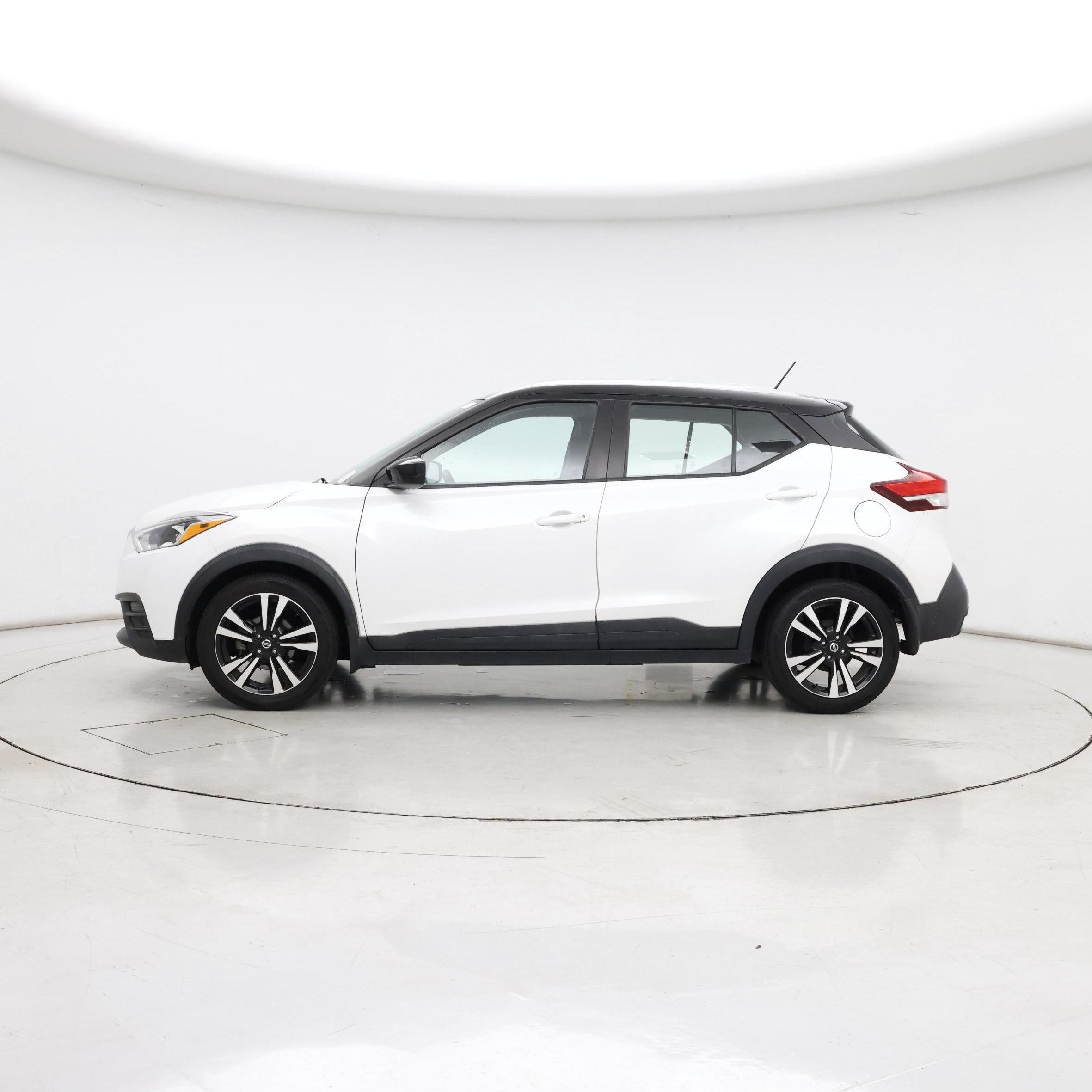 Thumbnail: 2019 Nissan Kicks - 3