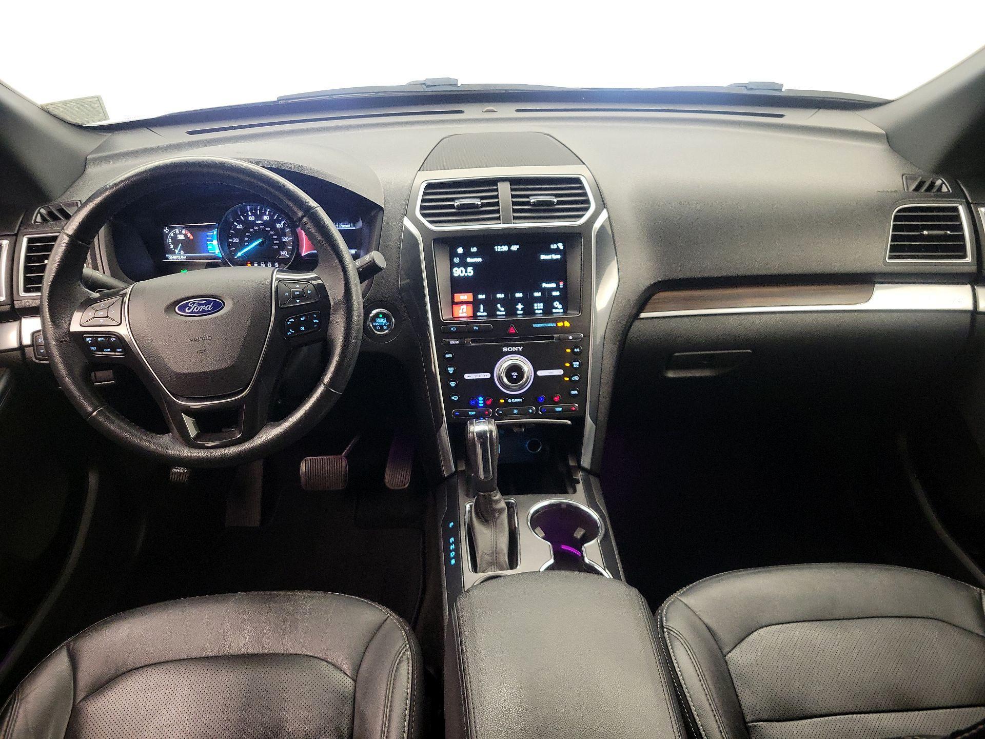 Thumbnail: 2017 Ford Explorer - 9