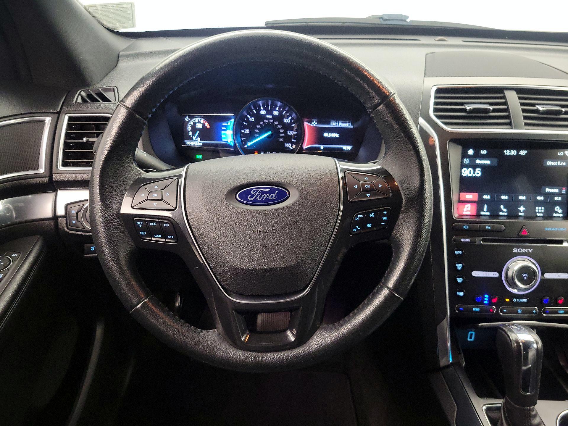 Thumbnail: 2017 Ford Explorer - 10