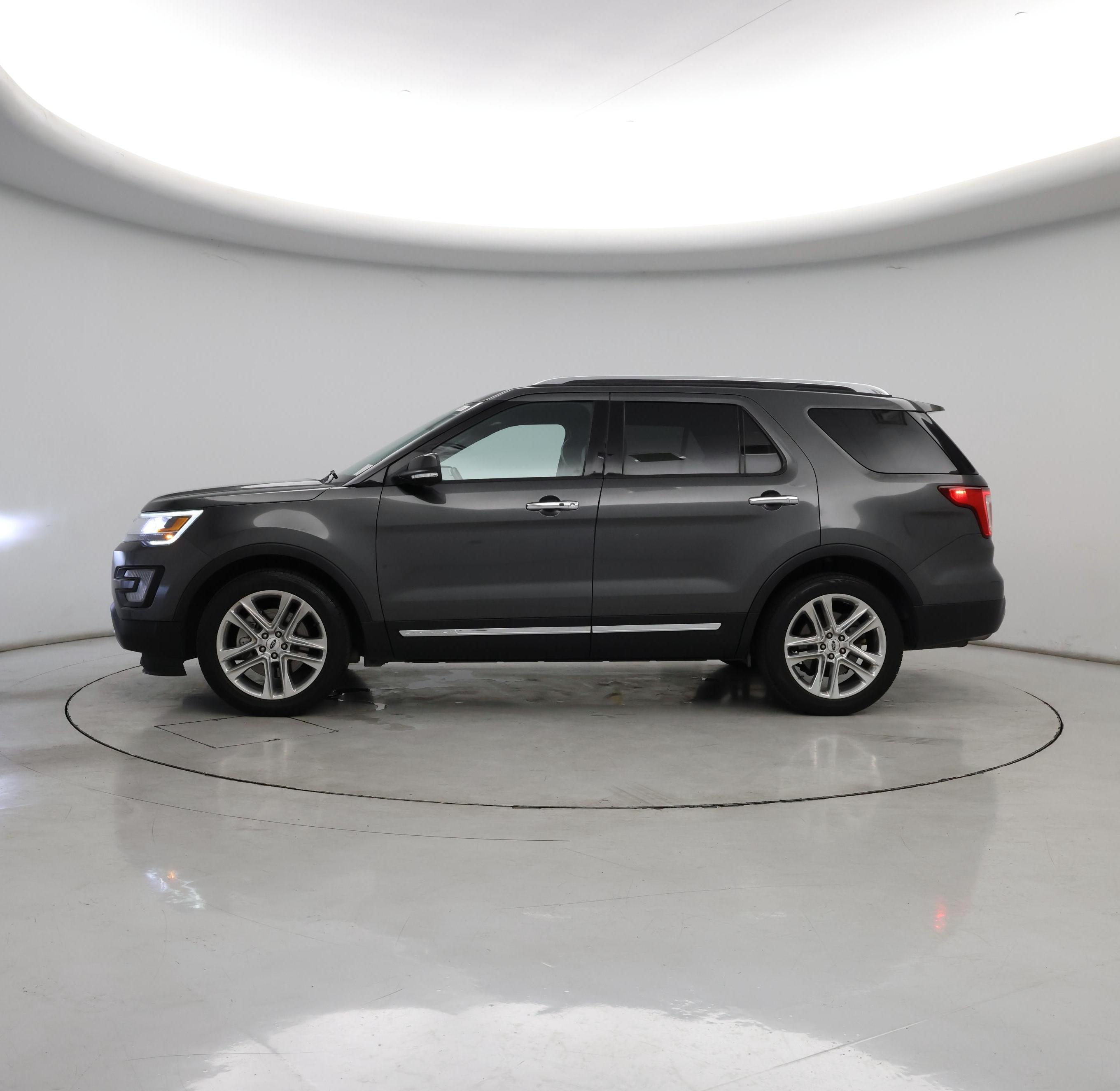 Thumbnail: 2017 Ford Explorer - 3