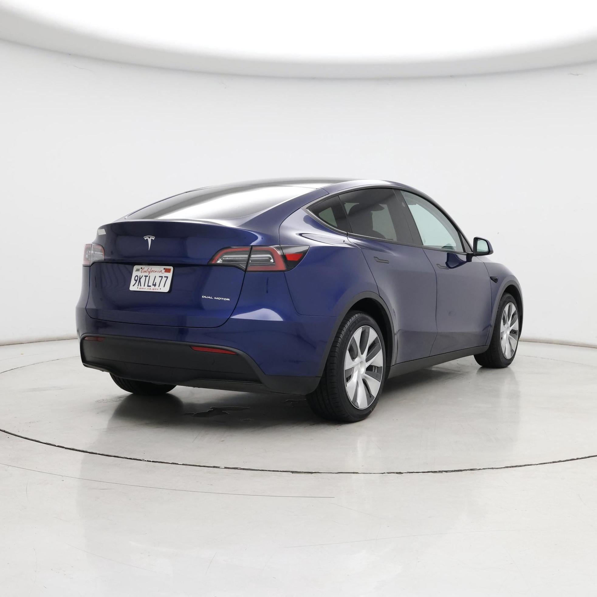Thumbnail: 2024 Tesla Model Y - 8
