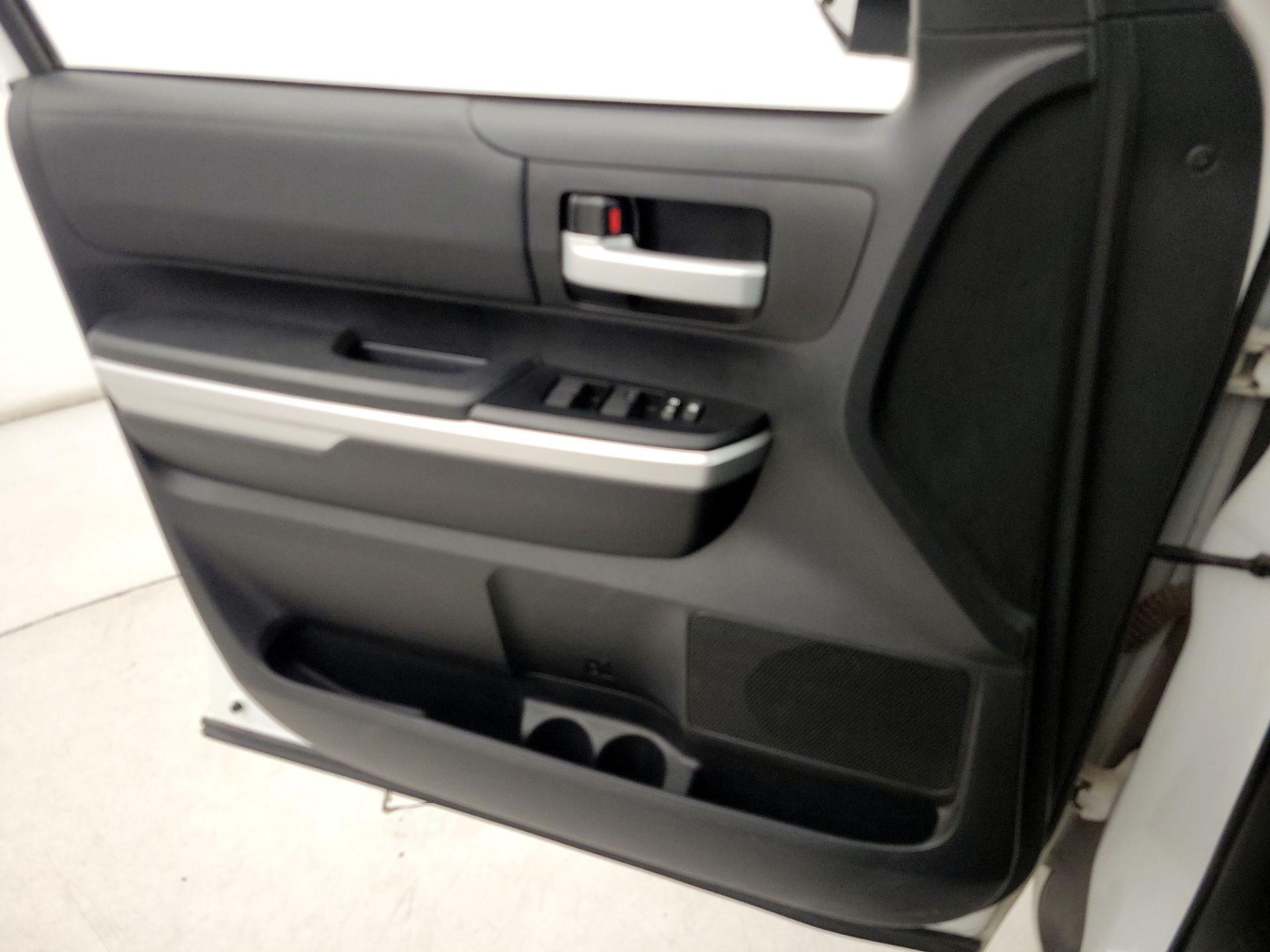 Thumbnail: 2017 Toyota Tundra - 12