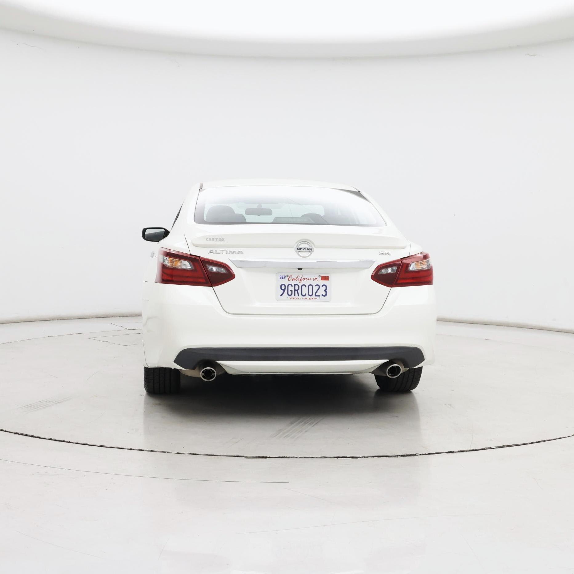 Thumbnail: 2017 Nissan Altima - 6