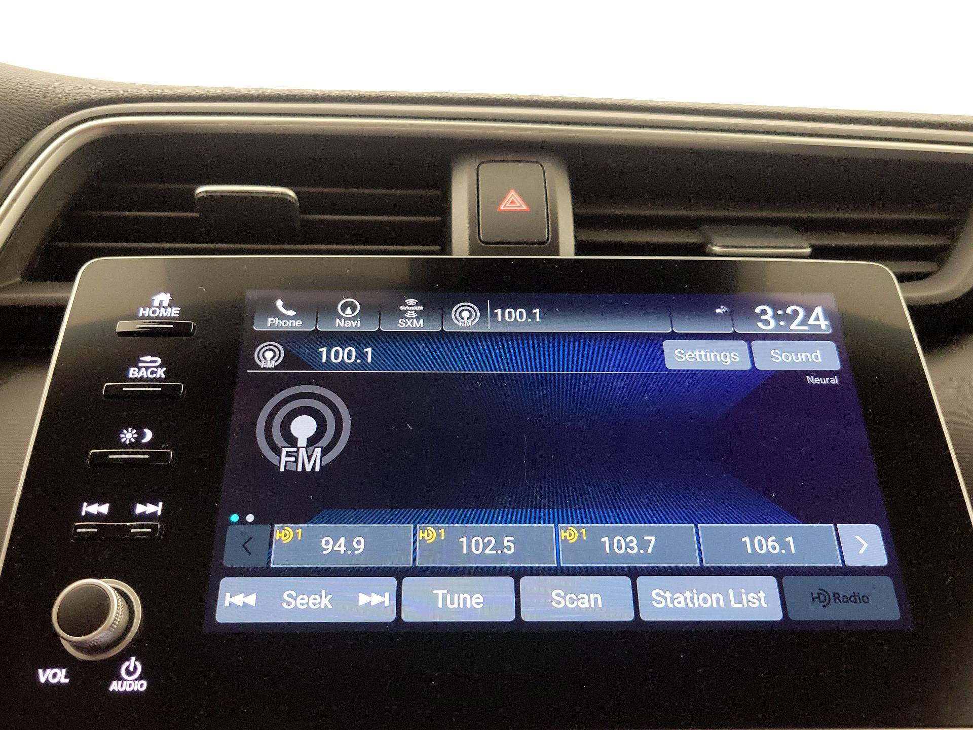 Thumbnail: 2020 Honda Insight - 16