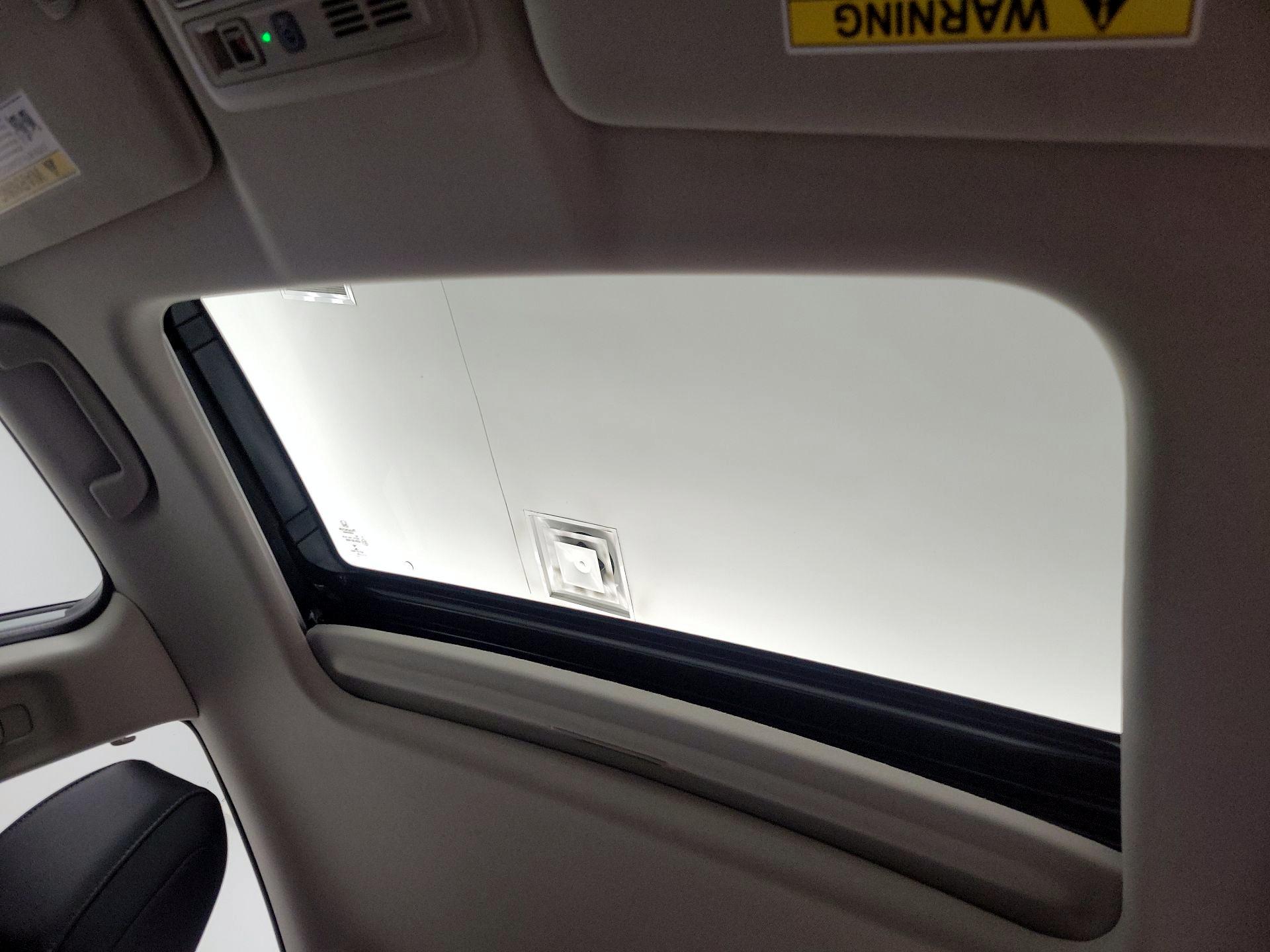 Thumbnail: 2020 Honda Insight - 20