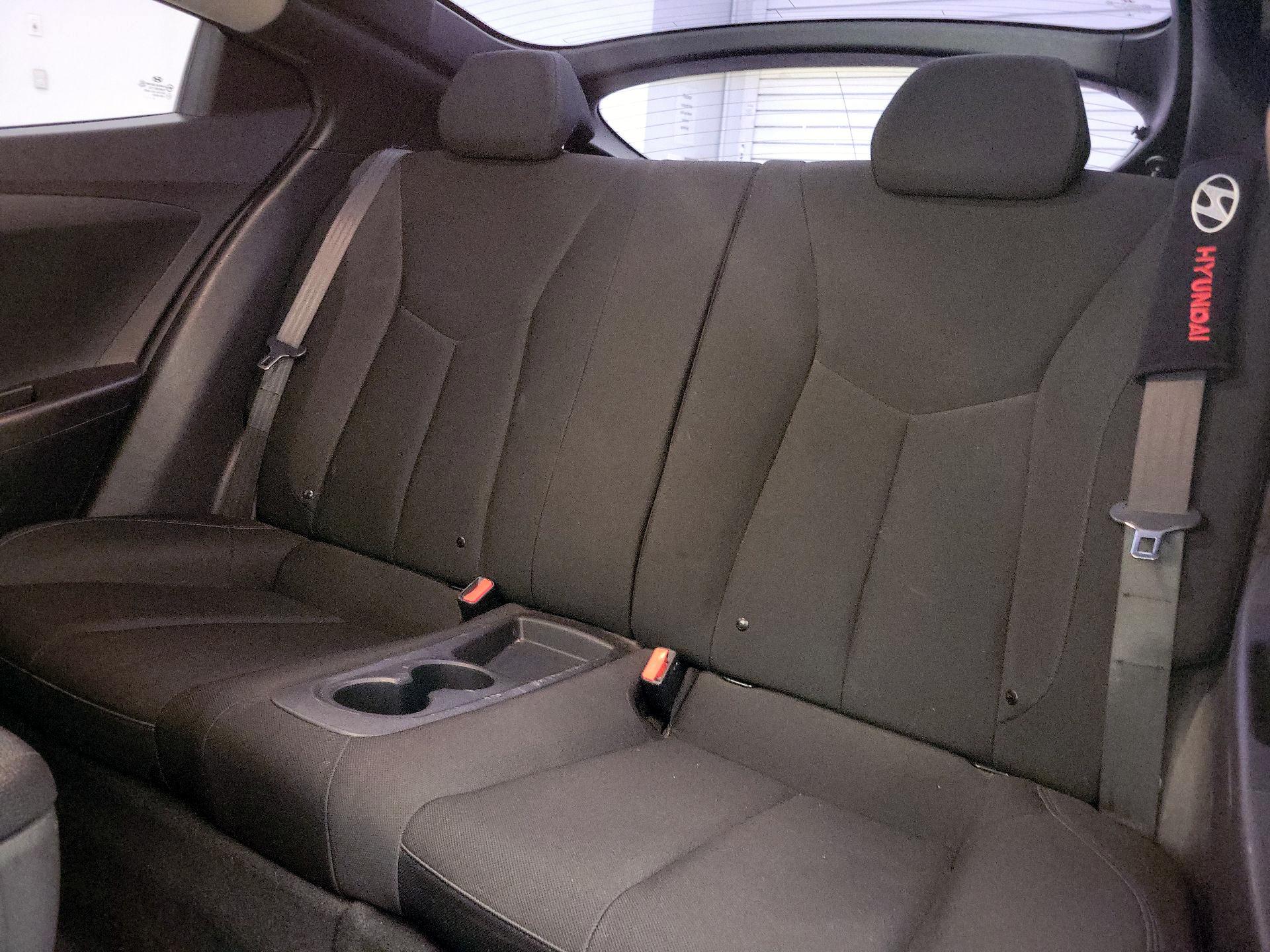 Thumbnail: 2015 Hyundai Veloster - 19