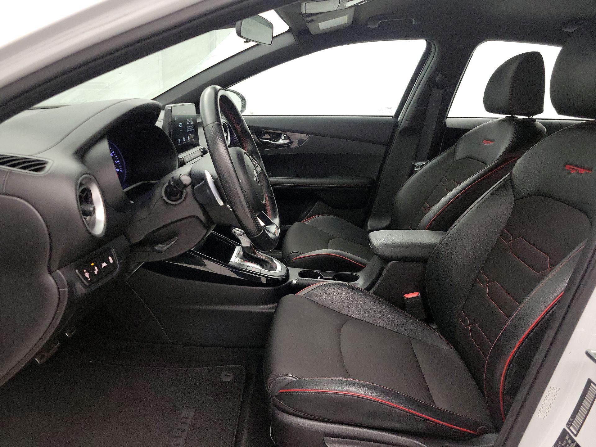 Thumbnail: 2021 Kia Forte - 11