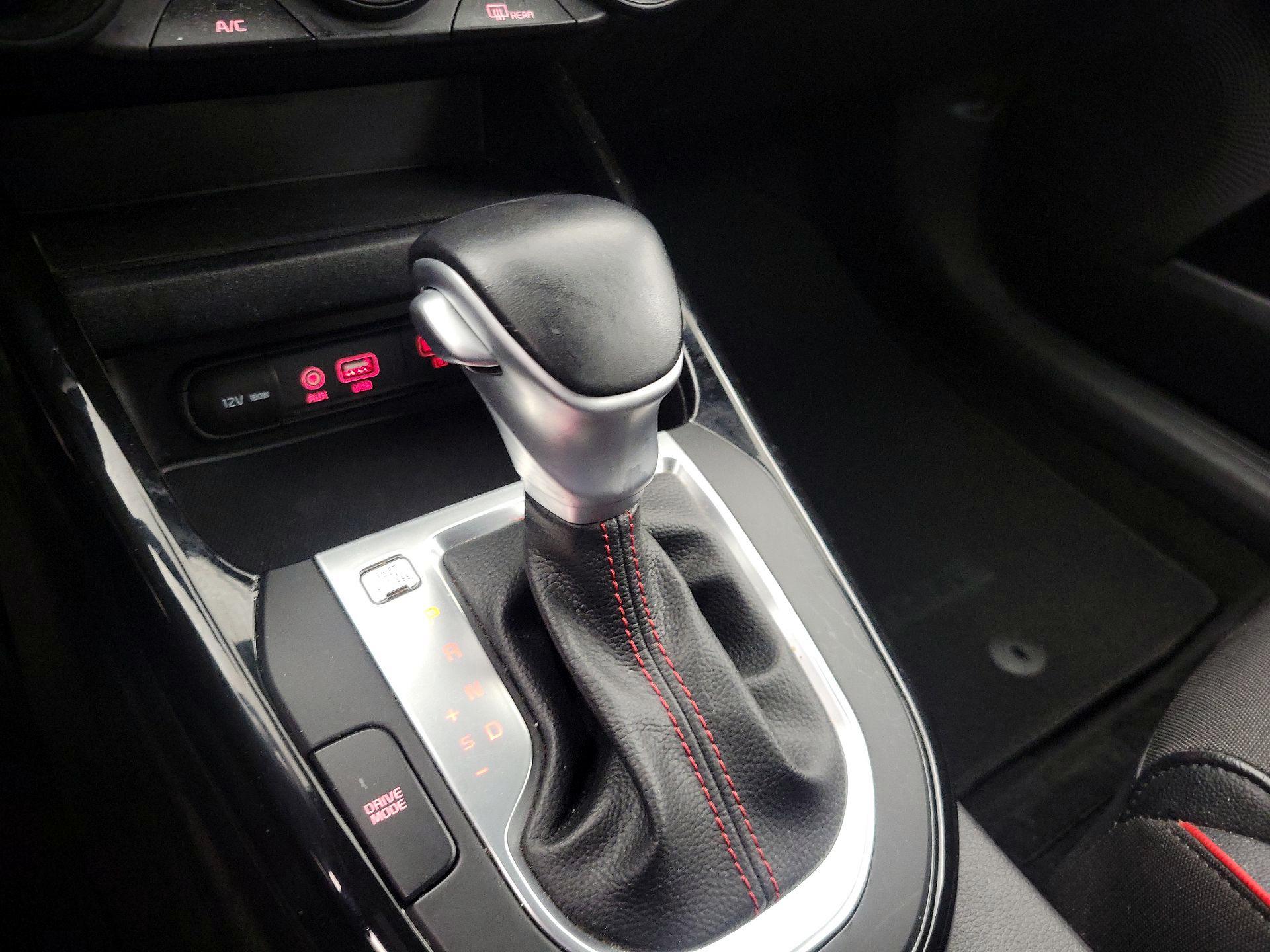 Thumbnail: 2021 Kia Forte - 17