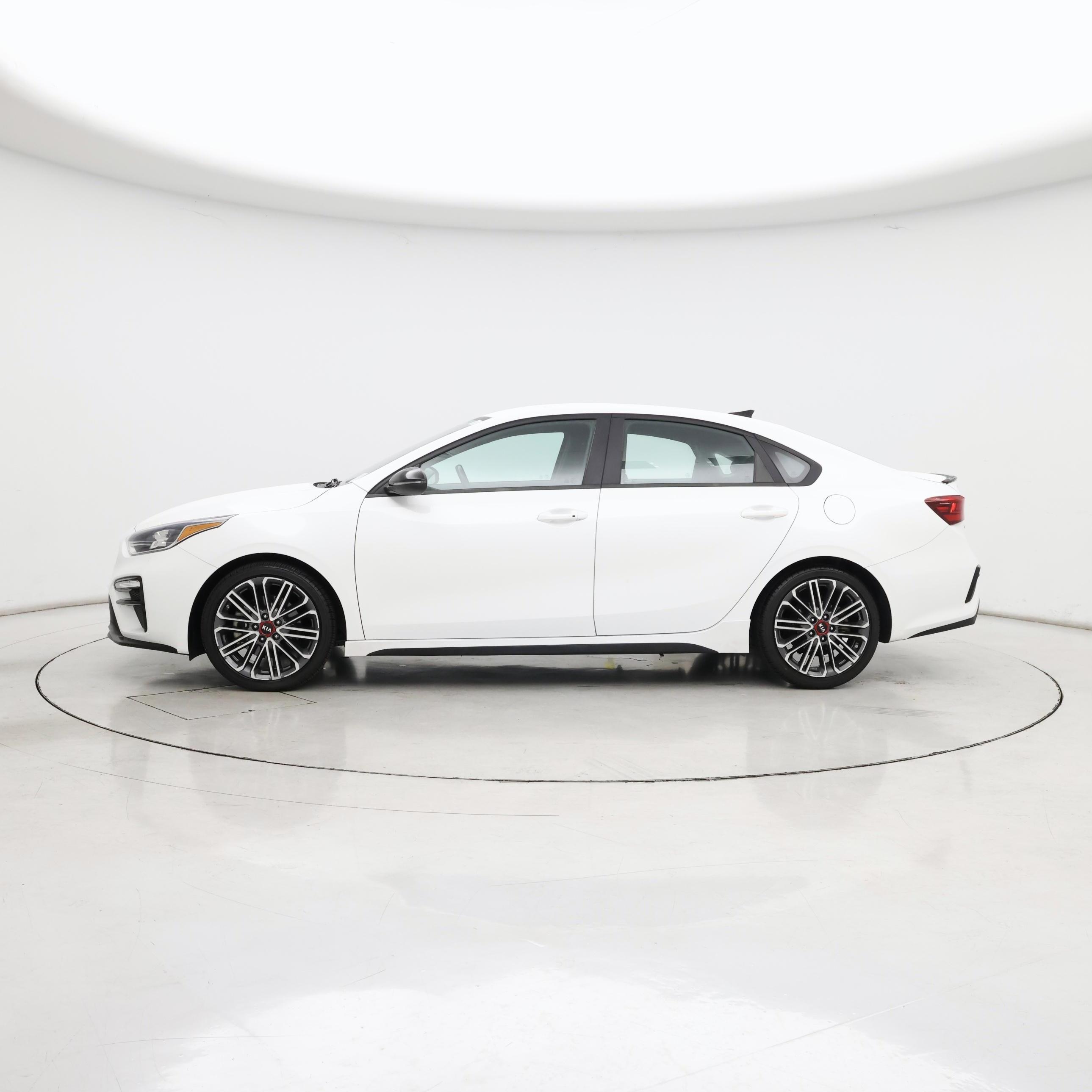 Thumbnail: 2021 Kia Forte - 3