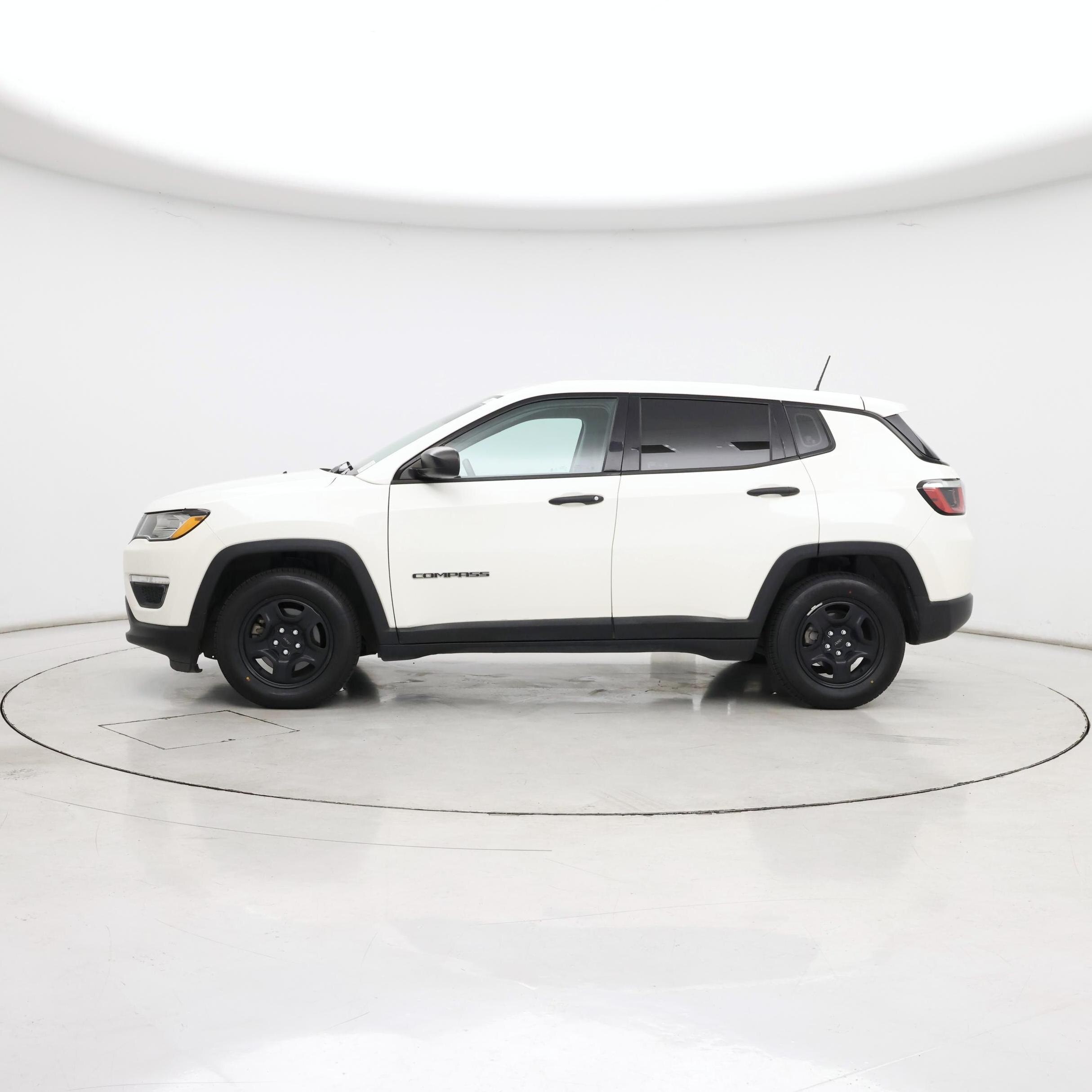 Thumbnail: 2019 Jeep Compass - 3