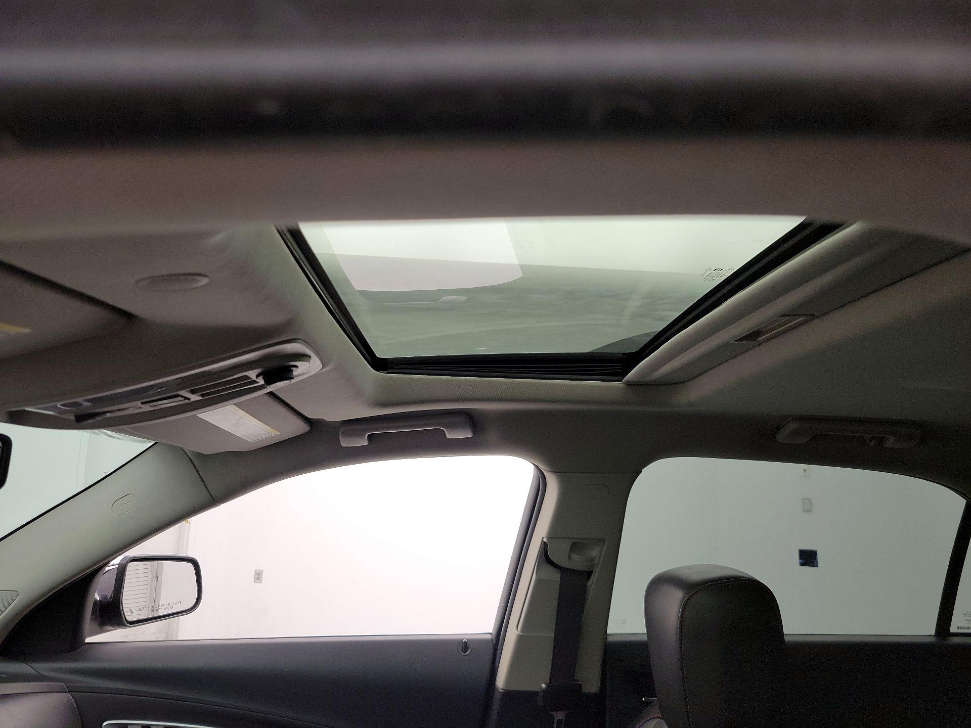 Thumbnail: 2016 Chevrolet Equinox - 19