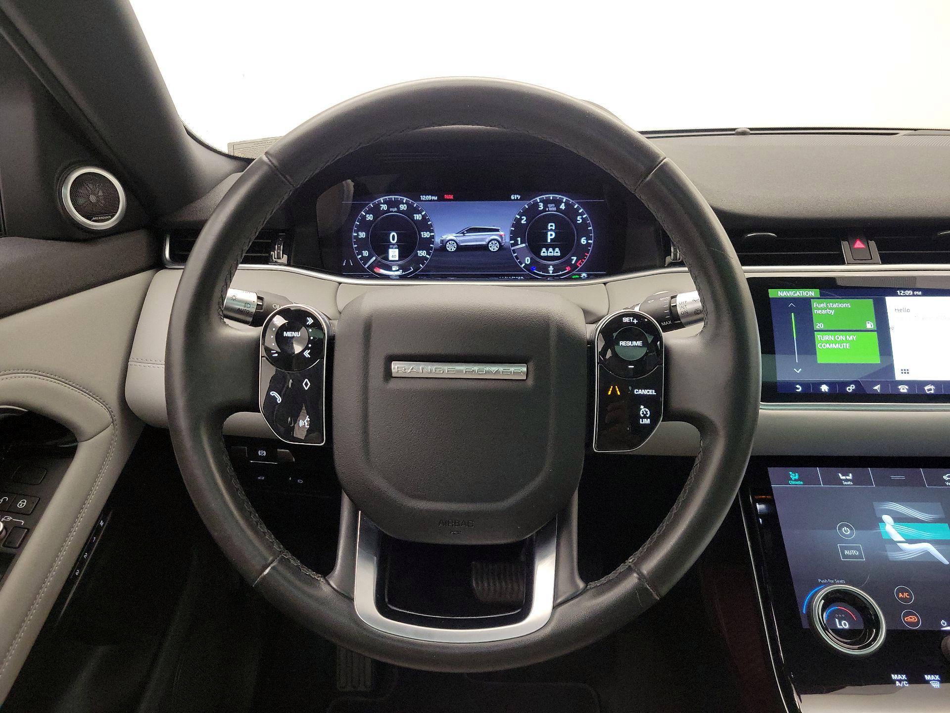 Thumbnail: 2020 Land Rover Range Rover Evoque - 10