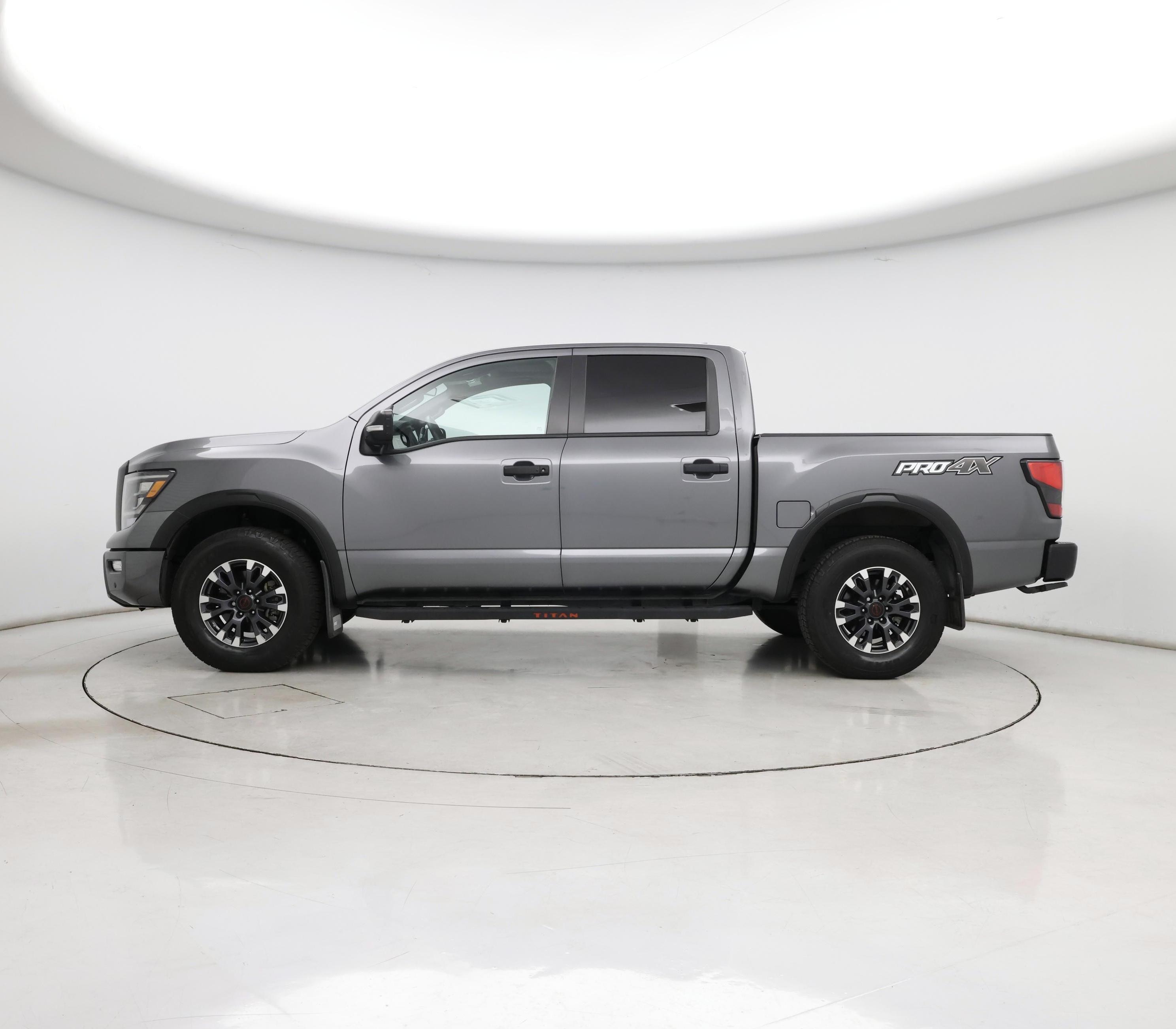 Thumbnail: 2023 Nissan Titan - 3