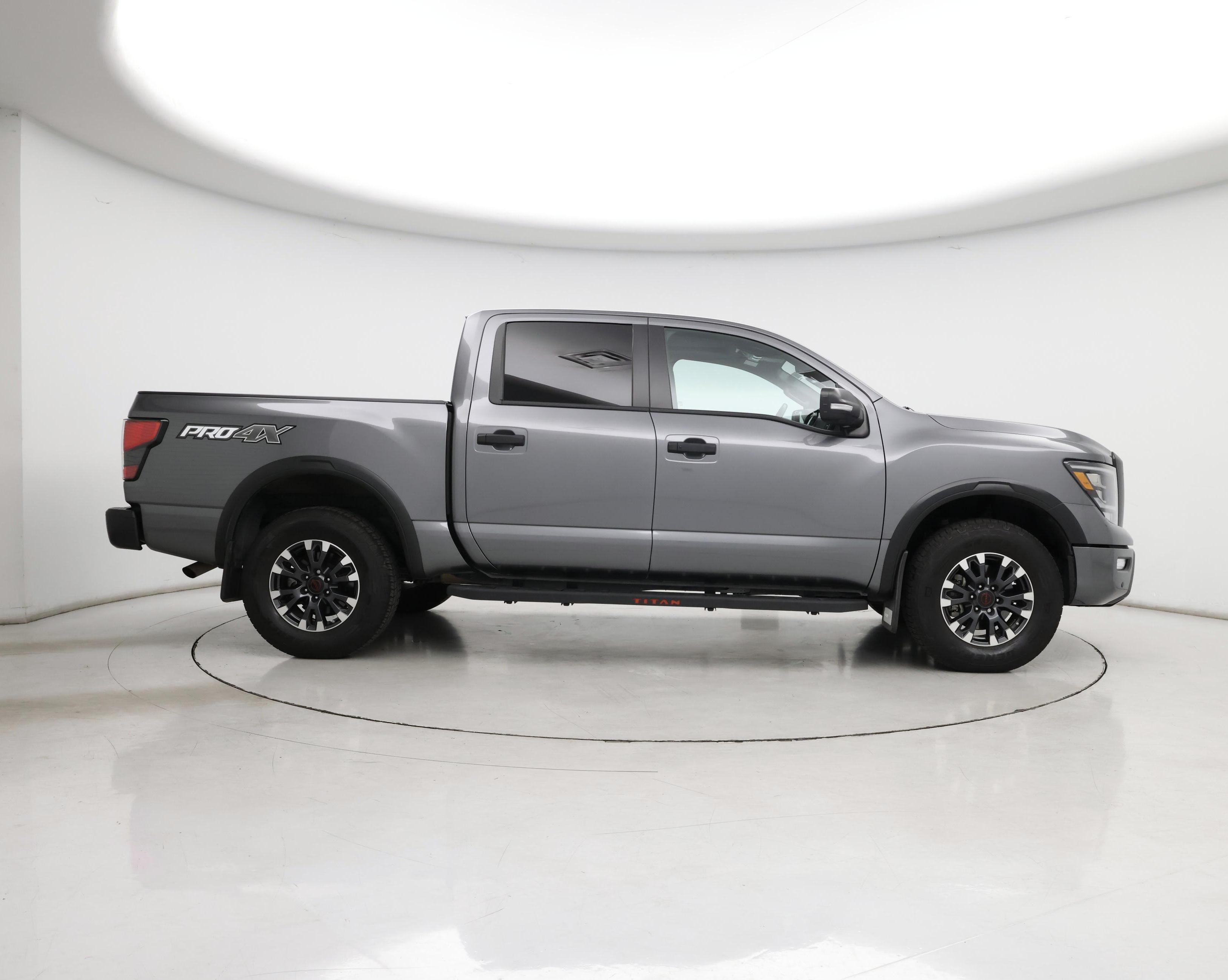 Thumbnail: 2023 Nissan Titan - 7