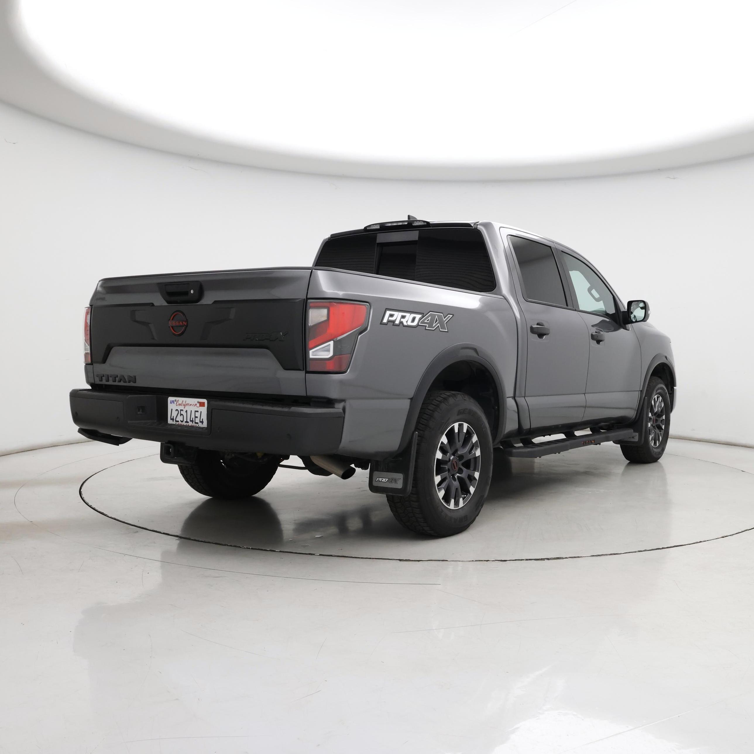Thumbnail: 2023 Nissan Titan - 8
