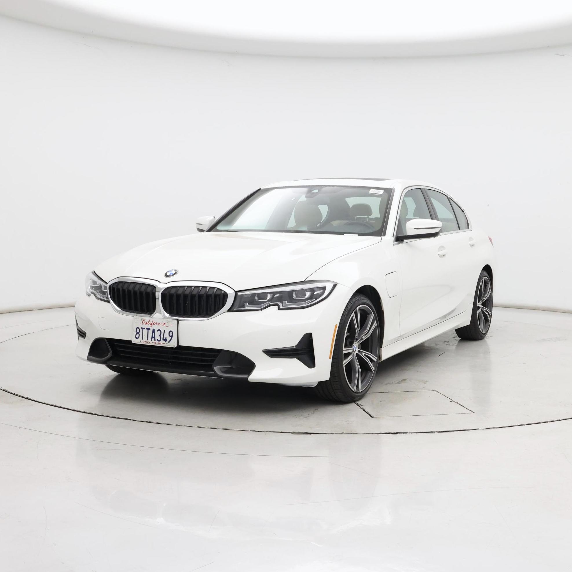 Thumbnail: 2021 BMW 3 Series - 4