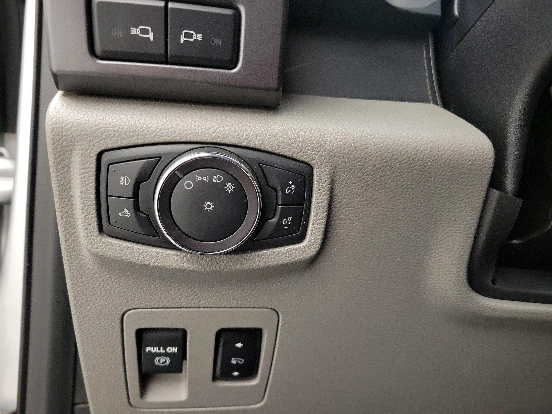 Thumbnail: 2018 Ford F-150 - 13