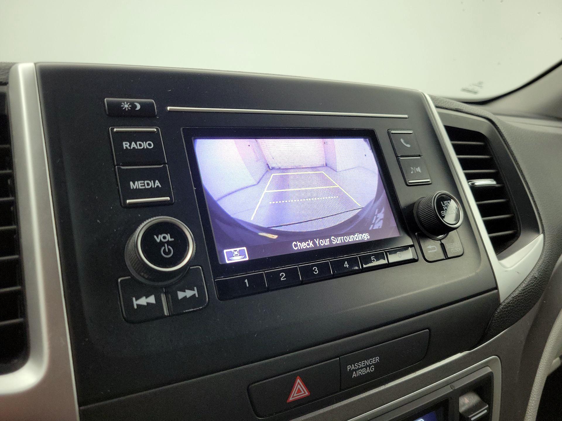 Thumbnail: 2020 Honda Pilot - 14