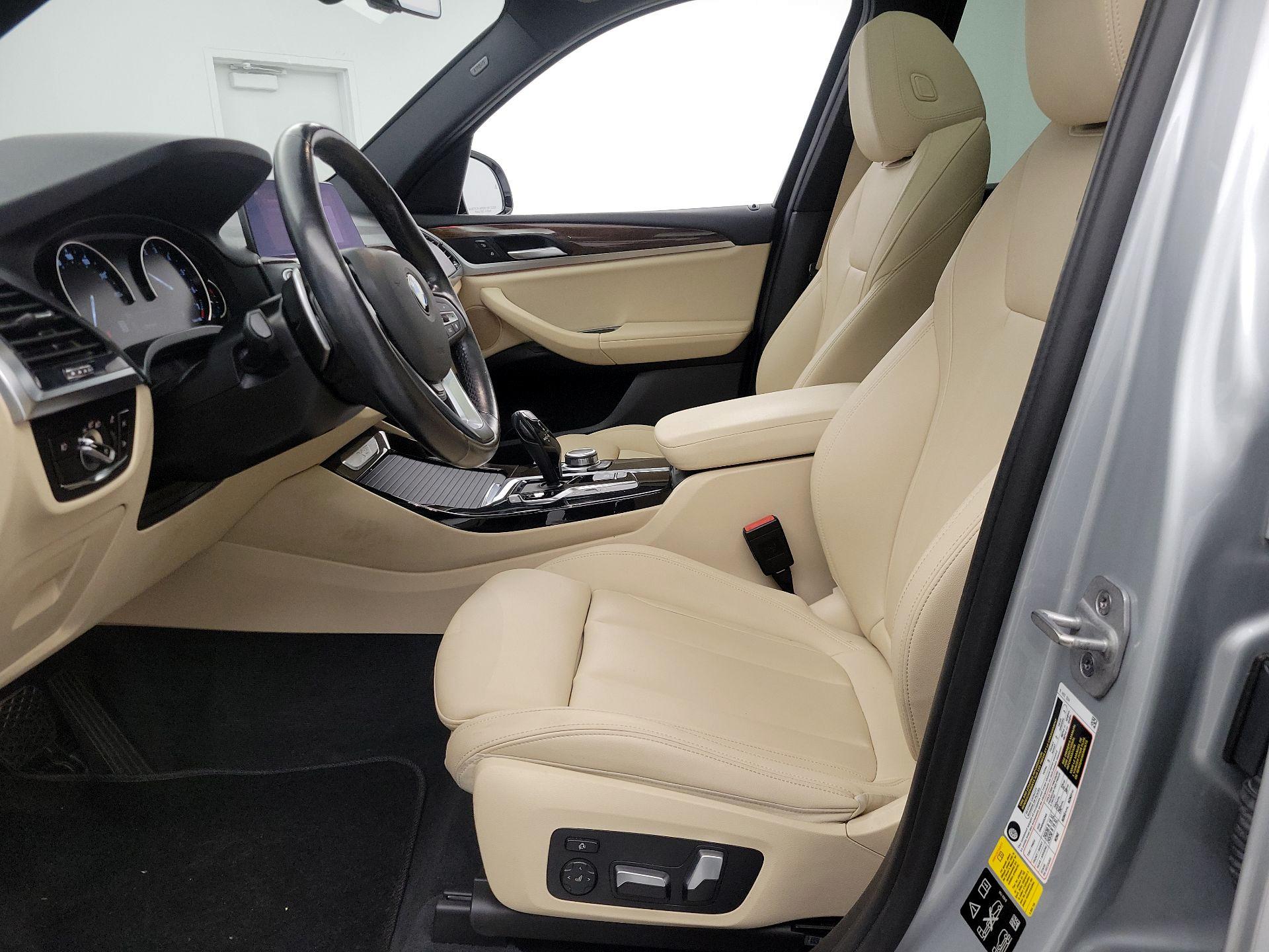 Thumbnail: 2021 BMW X3 - 11