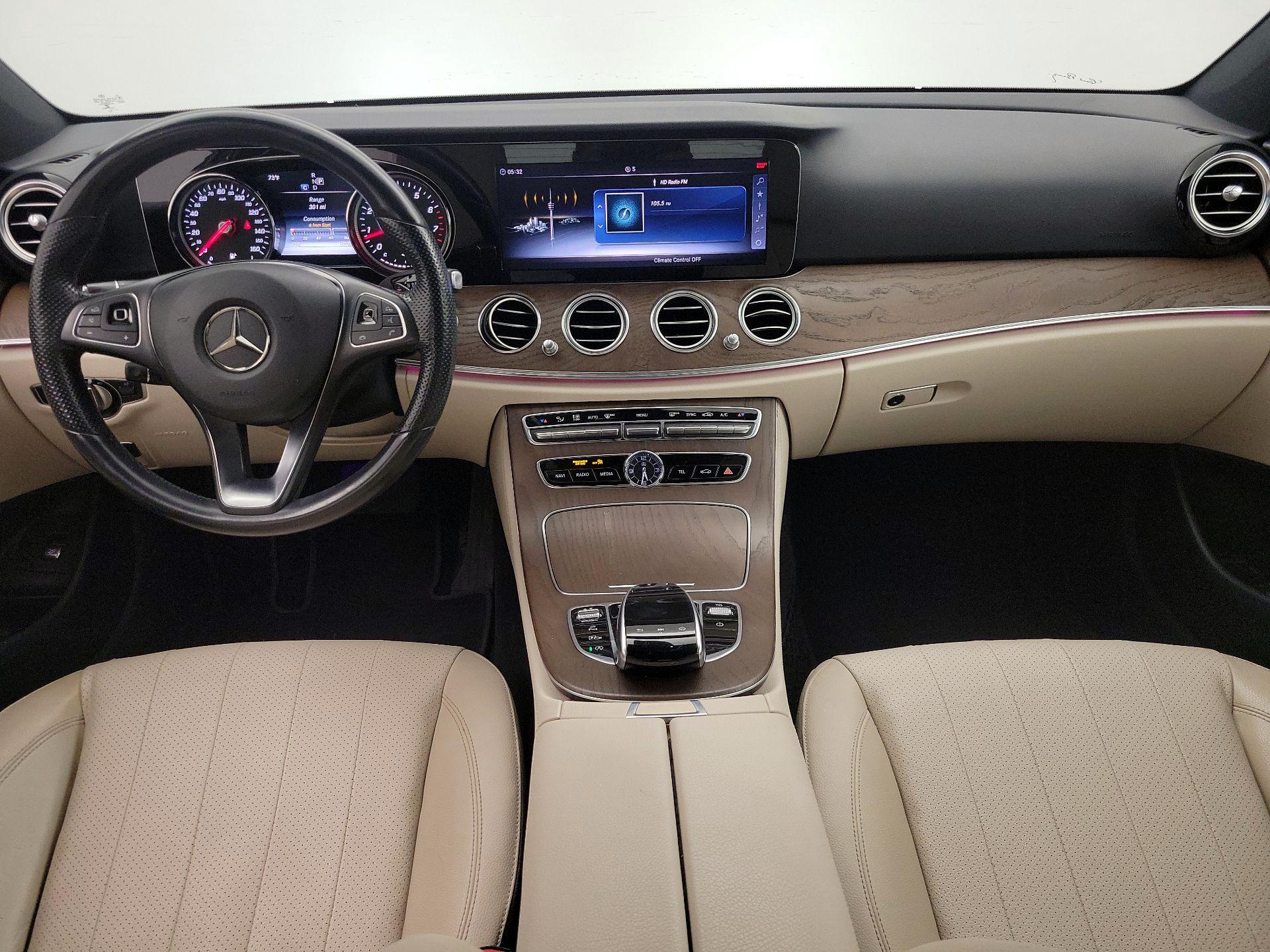 Thumbnail: 2018 Mercedes-Benz E-Class - 9