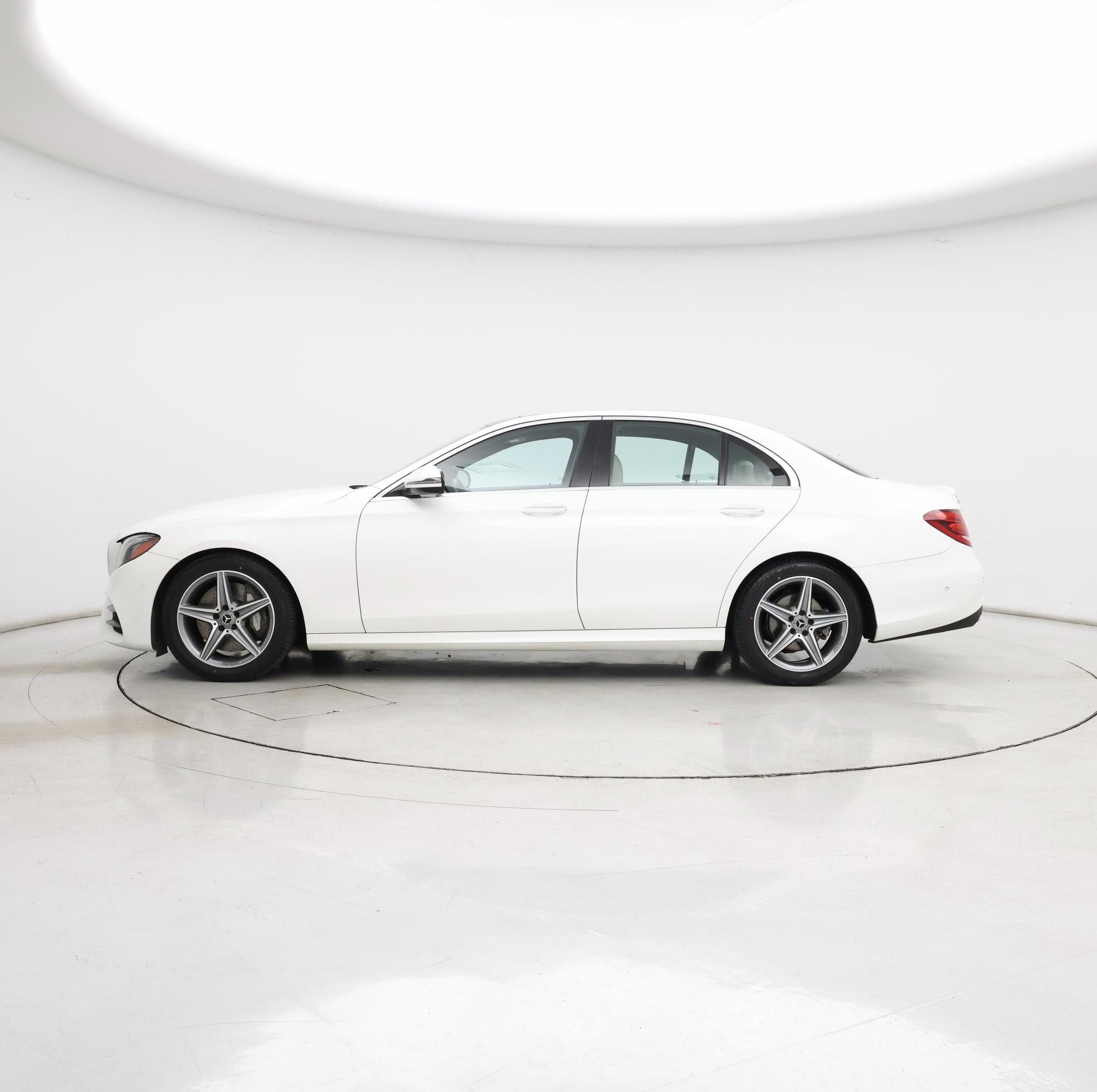 Thumbnail: 2018 Mercedes-Benz E-Class - 3