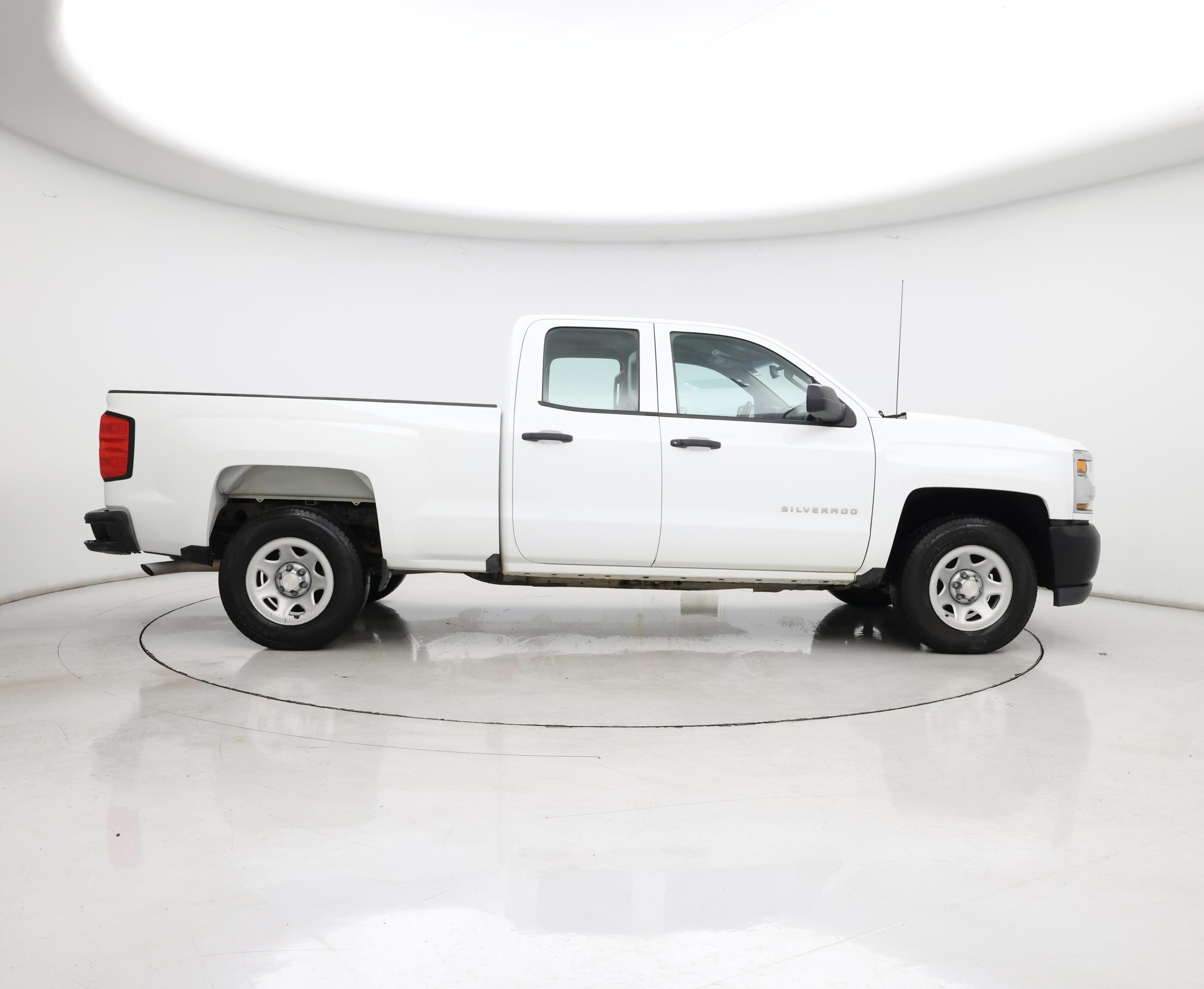 Thumbnail: 2019 Chevrolet Silverado 1500 - 7