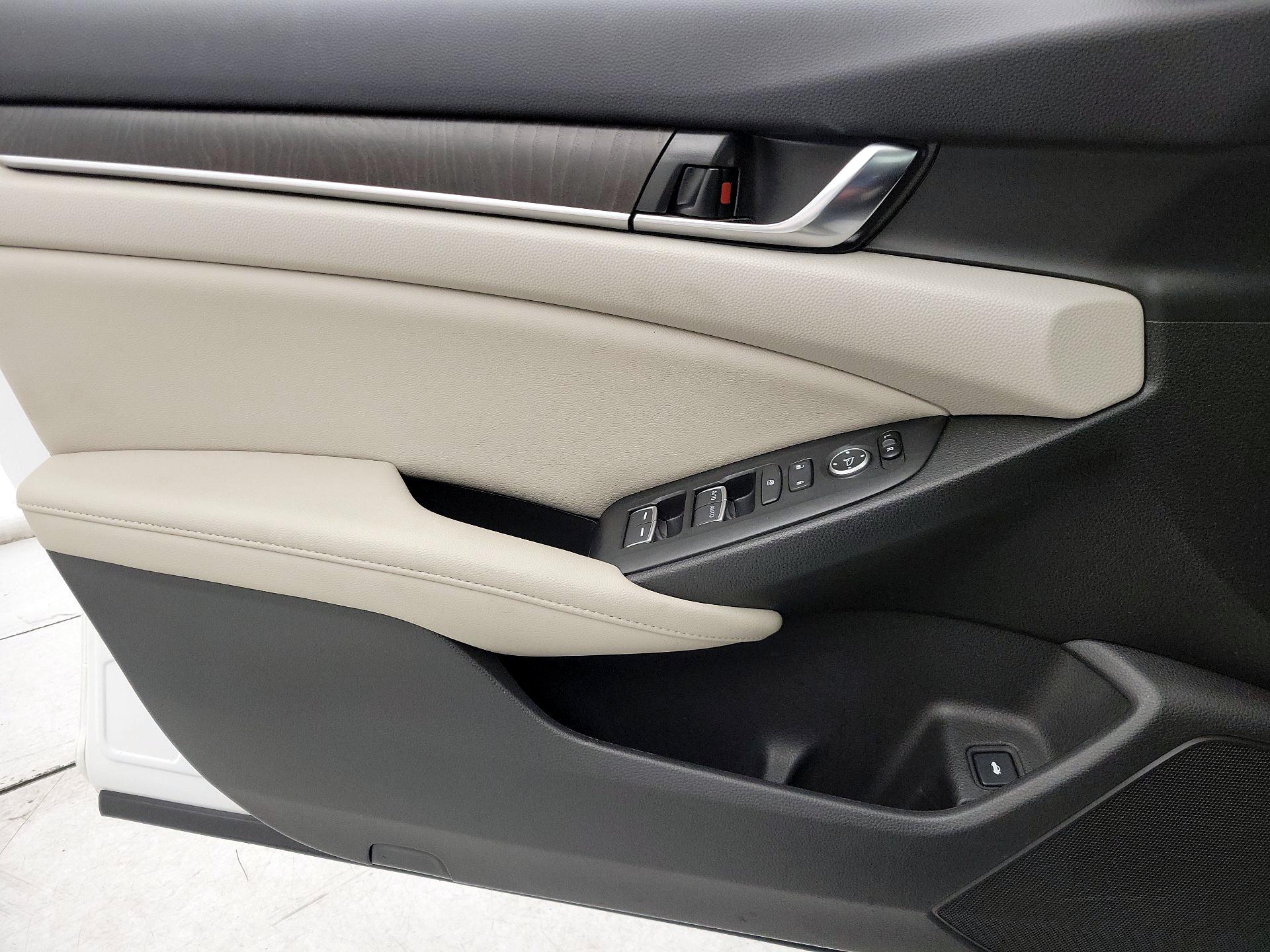 Thumbnail: 2020 Honda Accord - 12