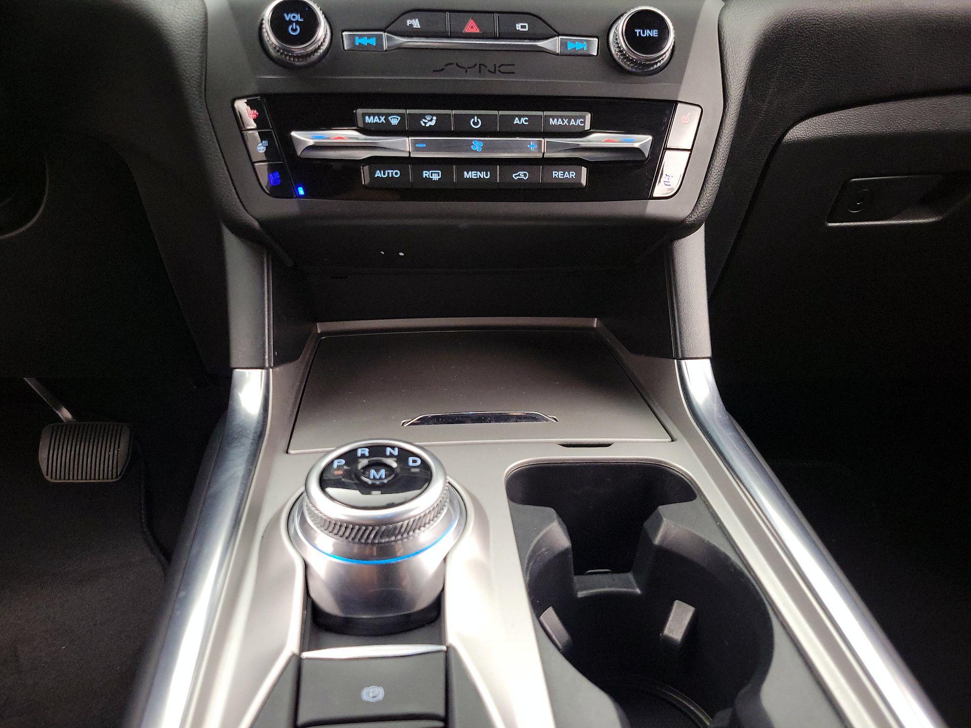 Thumbnail: 2020 Ford Explorer - 18