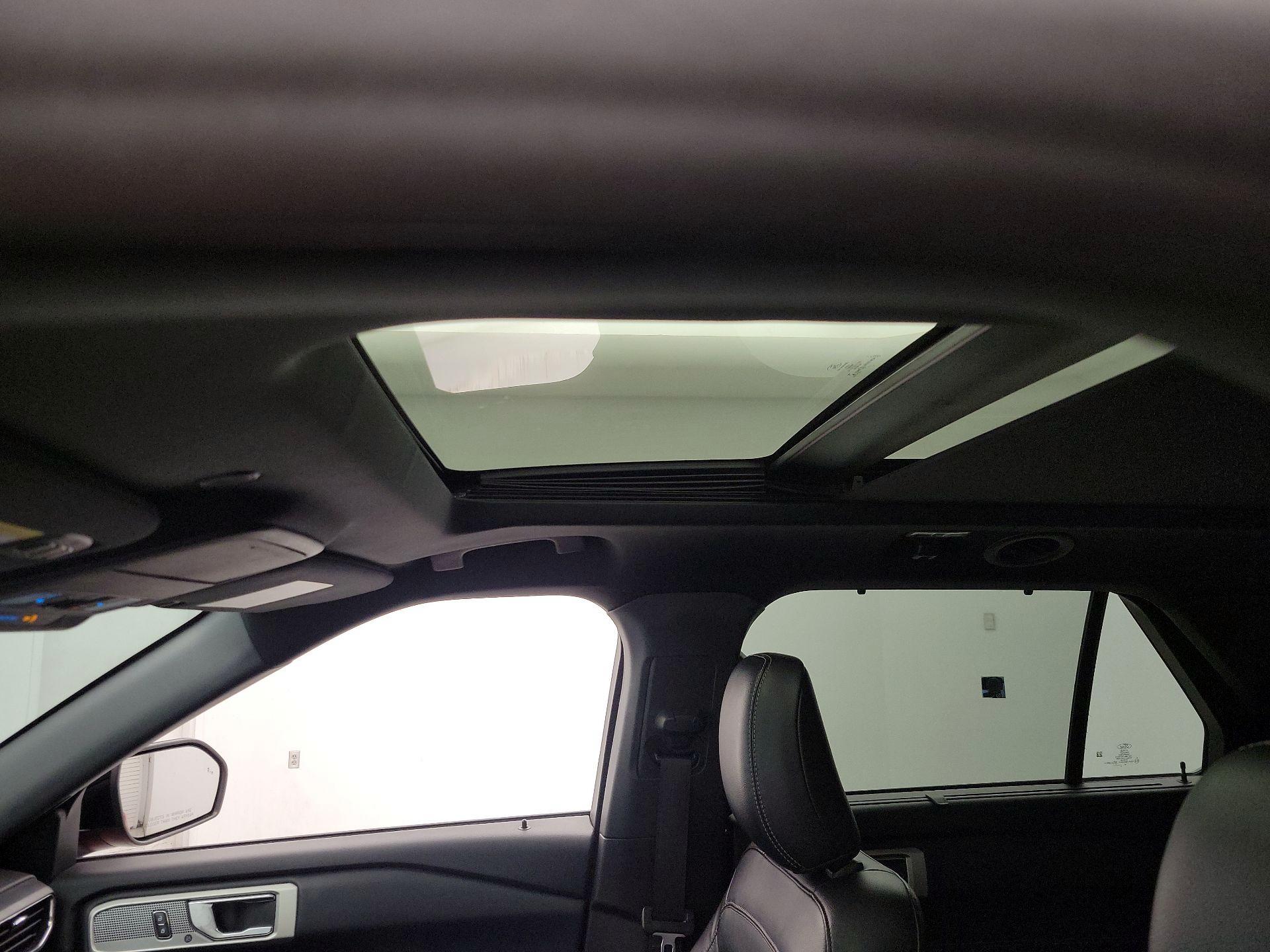 Thumbnail: 2020 Ford Explorer - 20