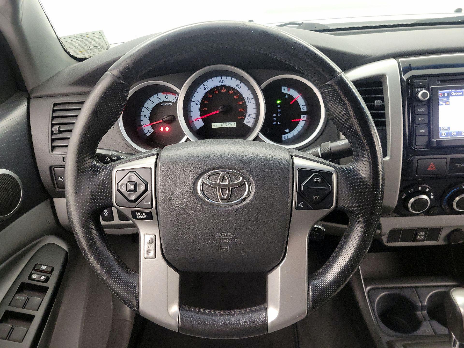 Thumbnail: 2015 Toyota Tacoma - 10
