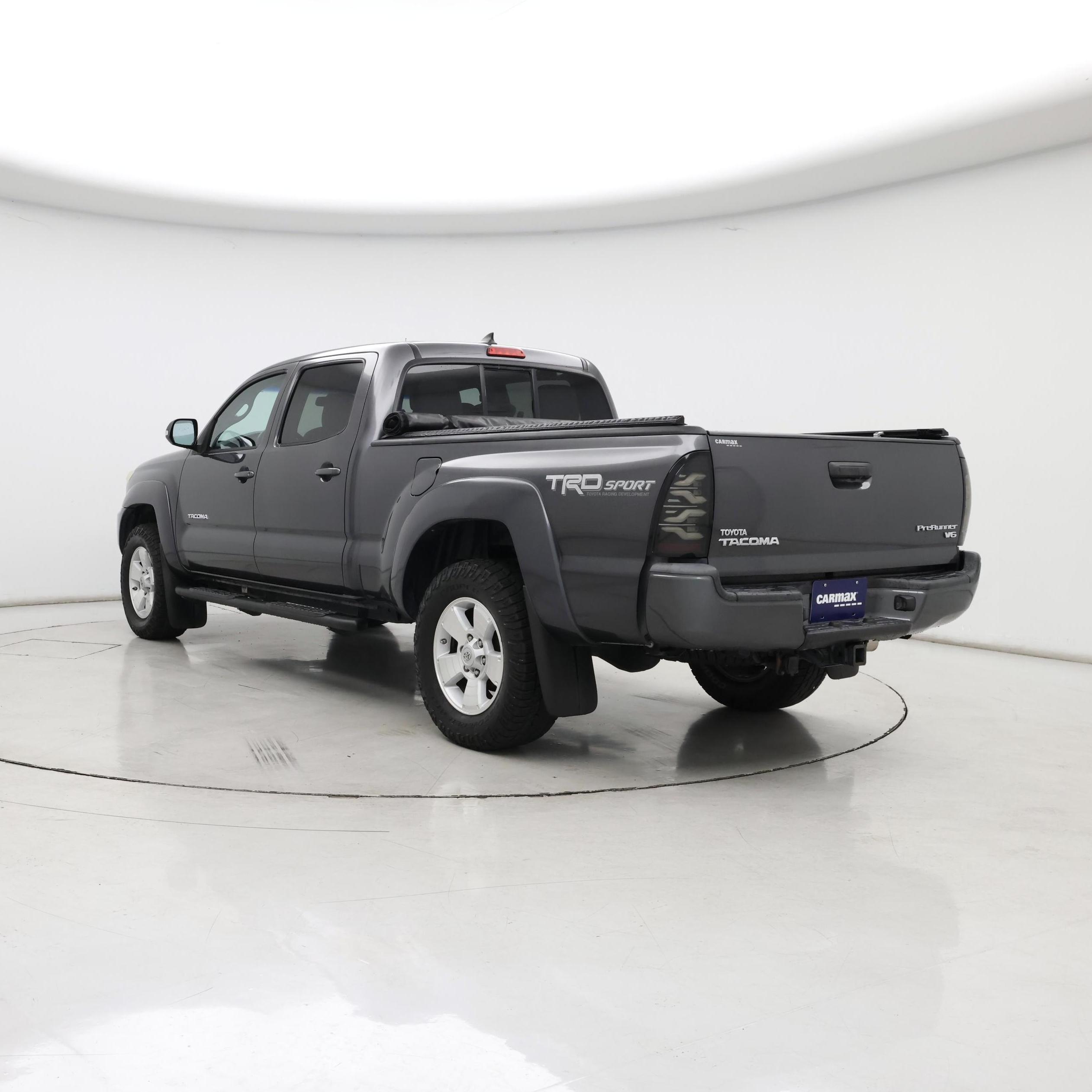 Thumbnail: 2015 Toyota Tacoma - 2