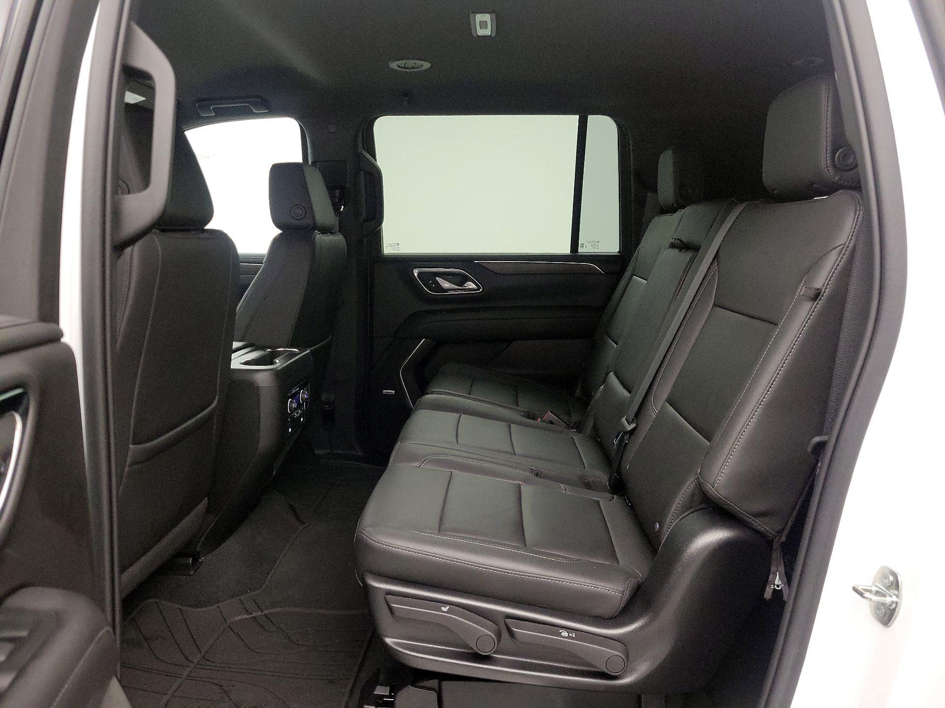 Thumbnail: 2022 Chevrolet Suburban - 20