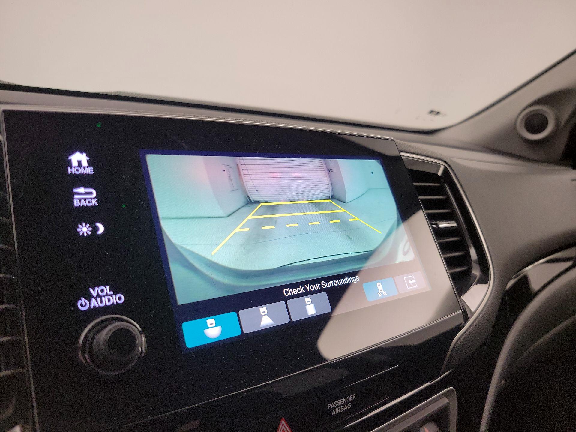 Thumbnail: 2019 Honda Pilot - 15